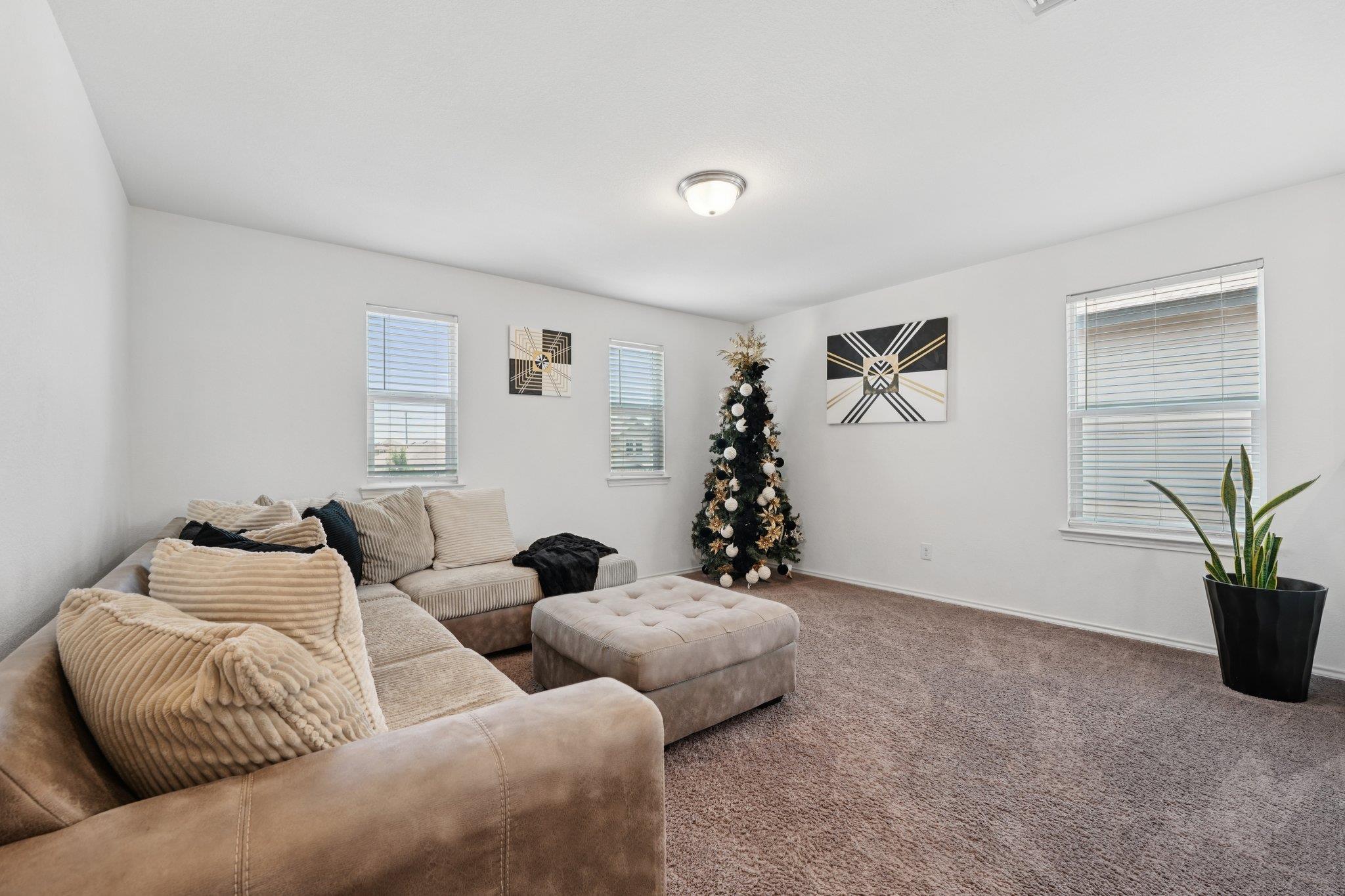 113 Uncle Billy Way, Jarrell, TX 76537