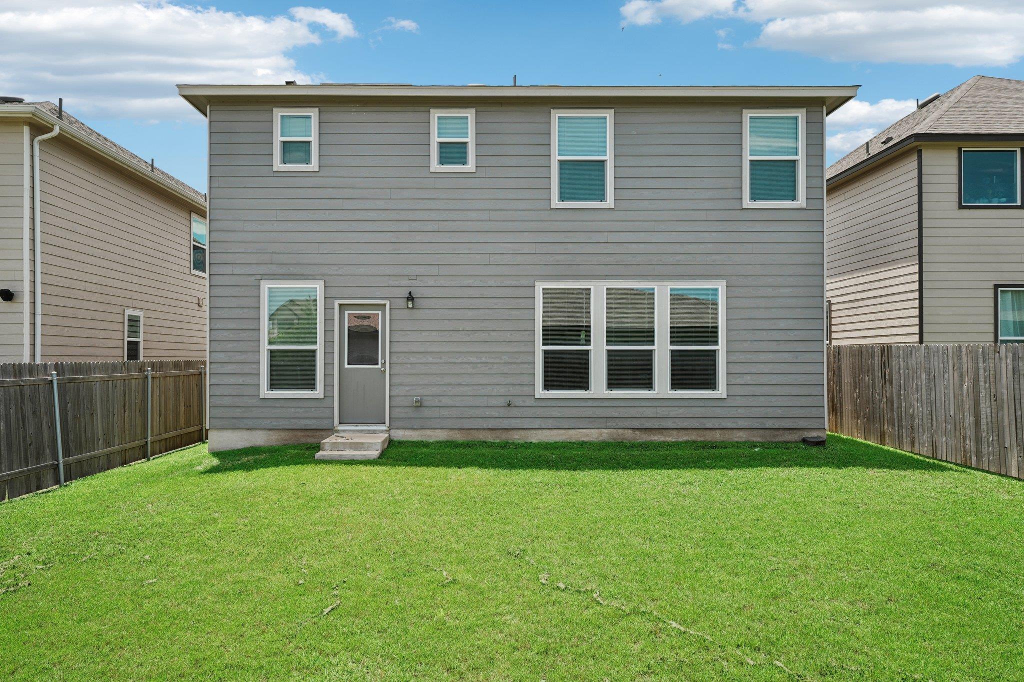 113 Uncle Billy Way, Jarrell, TX 76537