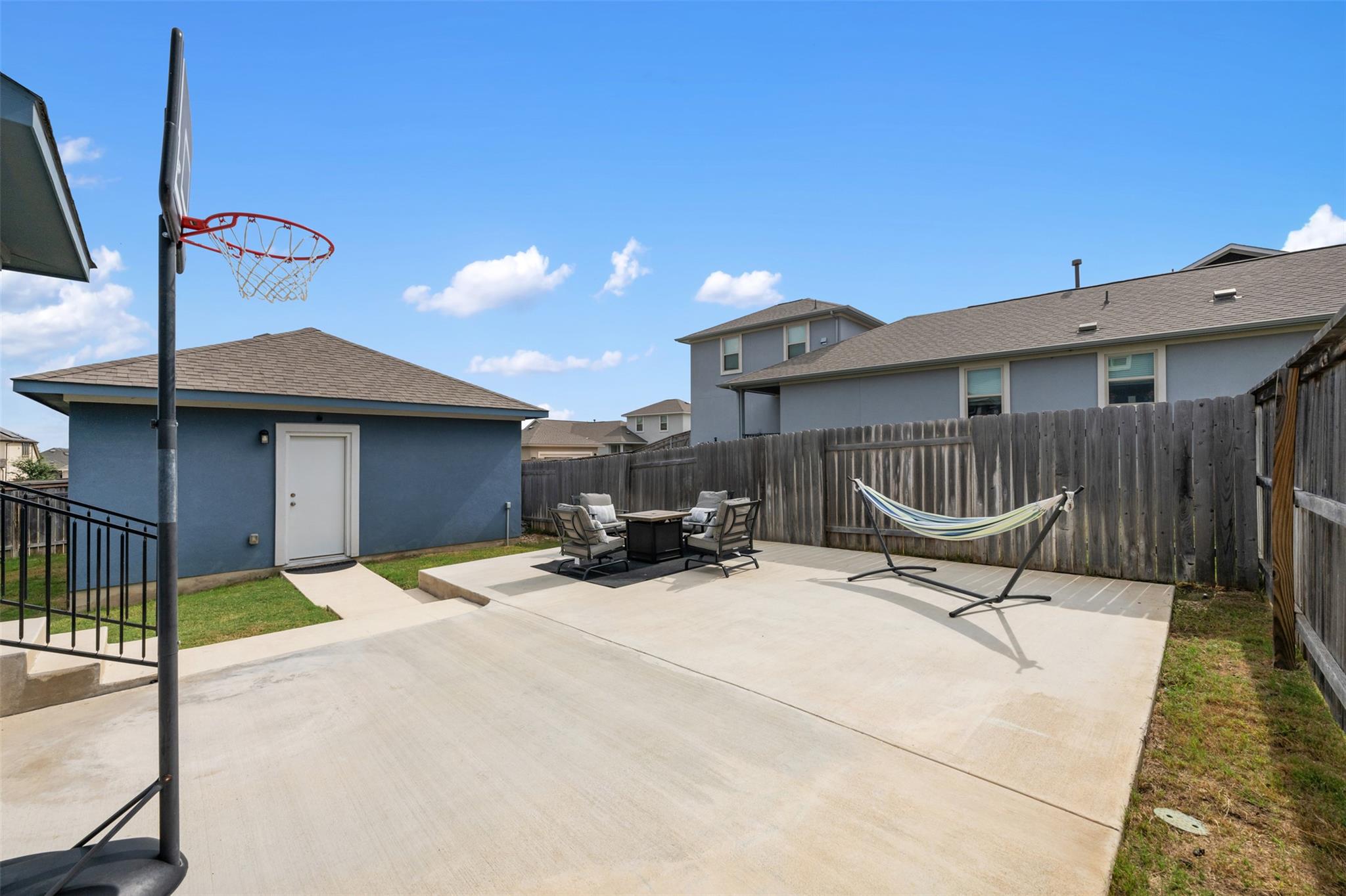 2720 Sage Ranch Dr, Leander, TX 78641