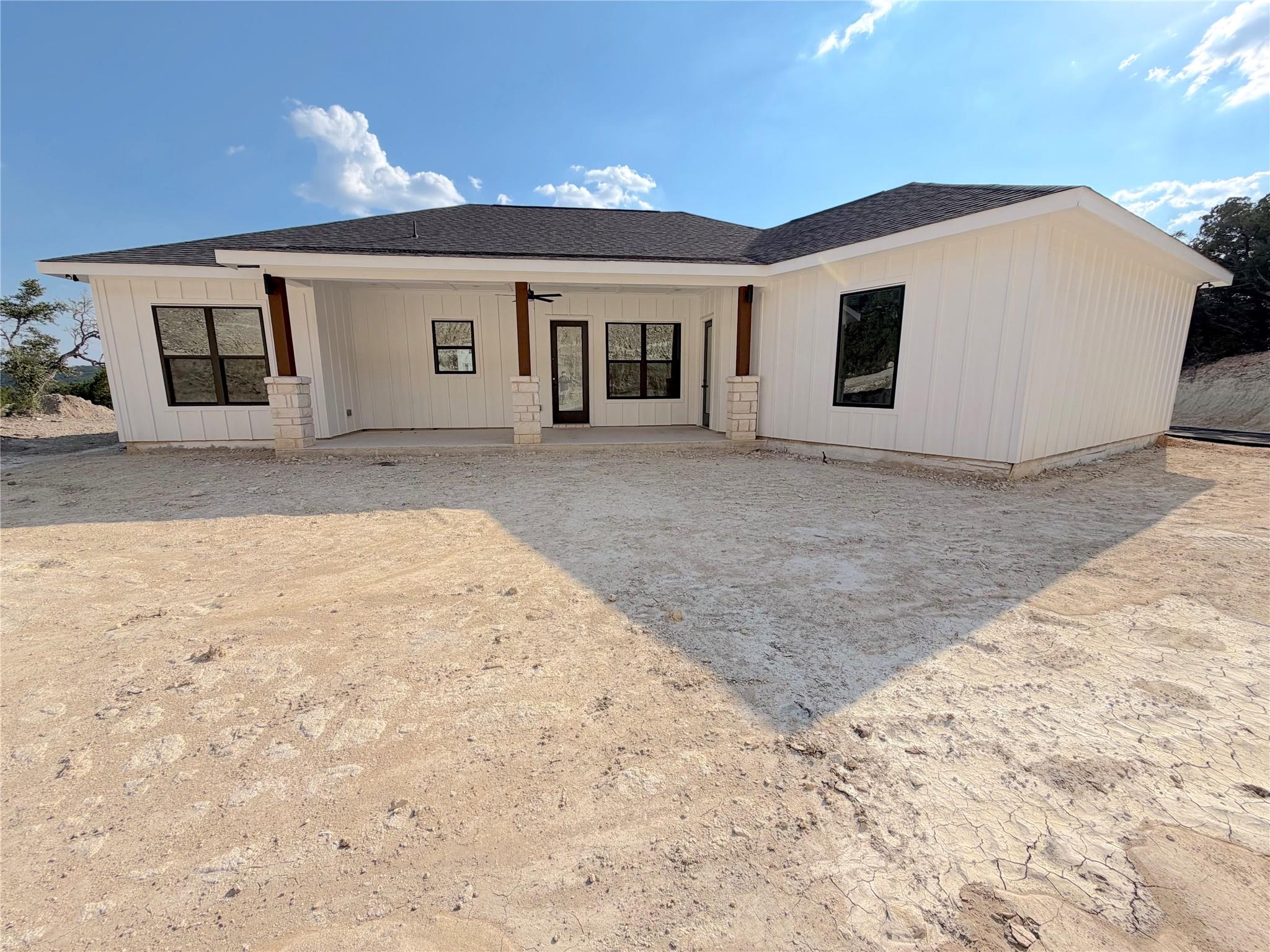 420 Sendera Hills, Canyon Lake, TX 78133