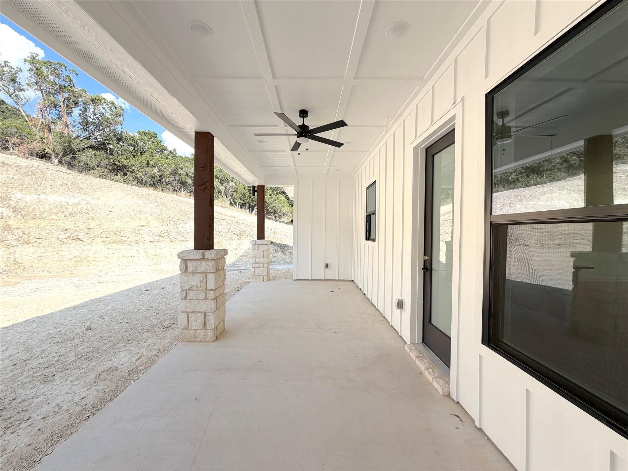 420 Sendera Hills, Canyon Lake, TX 78133