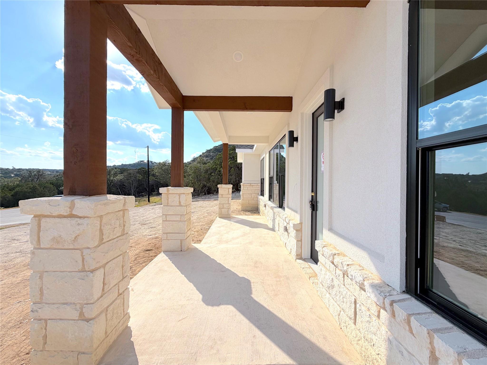 420 Sendera Hills, Canyon Lake, TX 78133