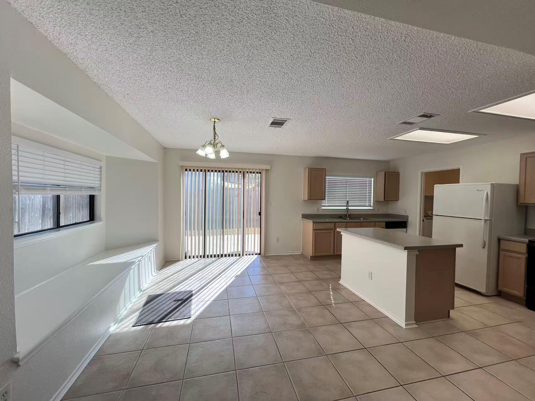 905 Justeford Dr, Pflugerville, TX 78660