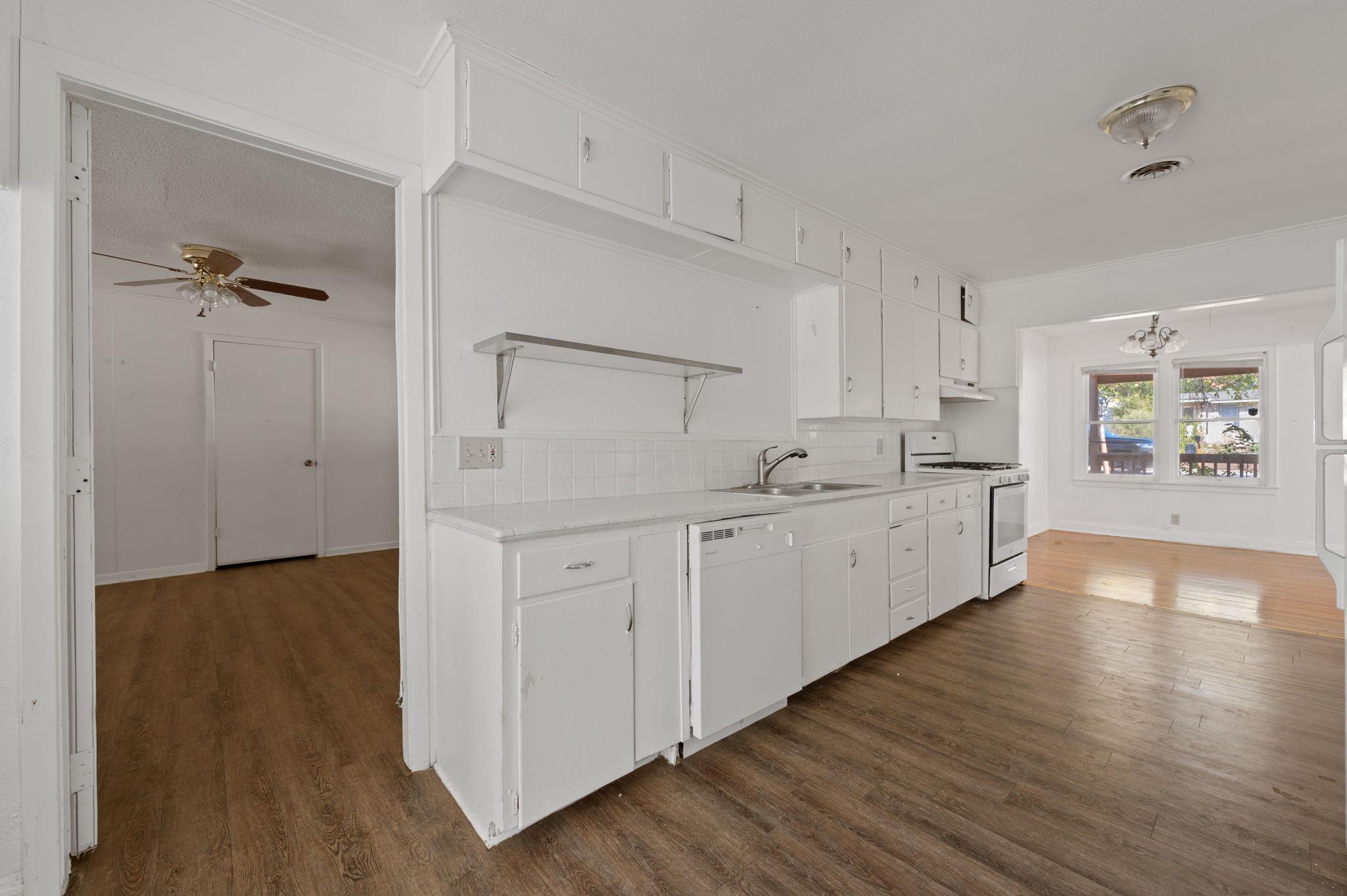 511 W Odell St, Austin, TX 78752