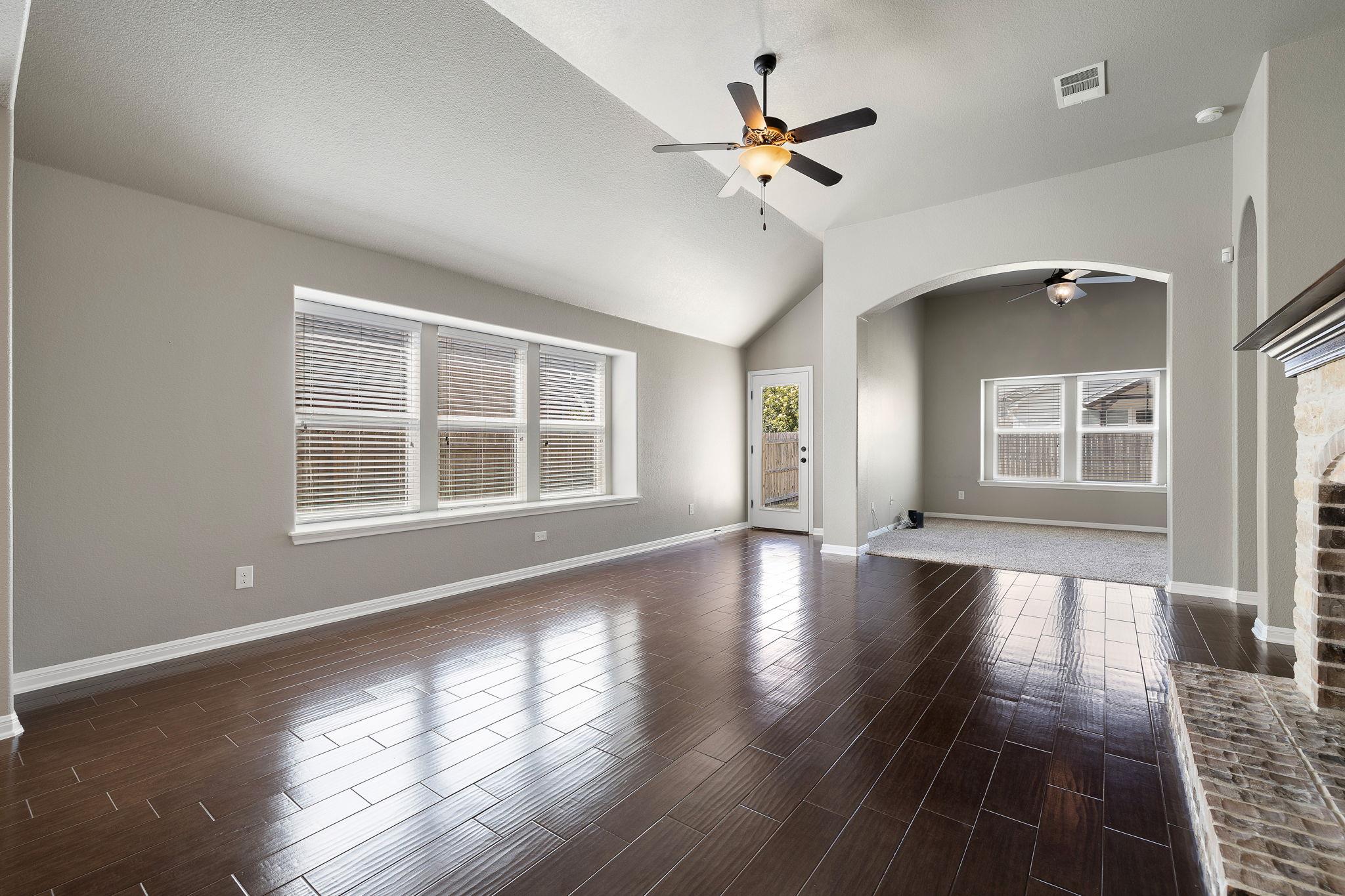 8030 Arezzo Dr, Round Rock, TX 78665