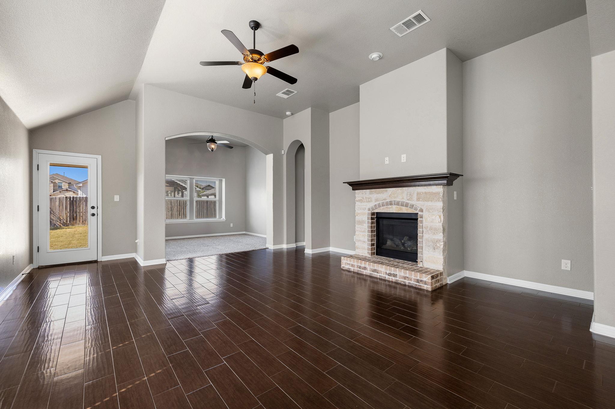 8030 Arezzo Dr, Round Rock, TX 78665