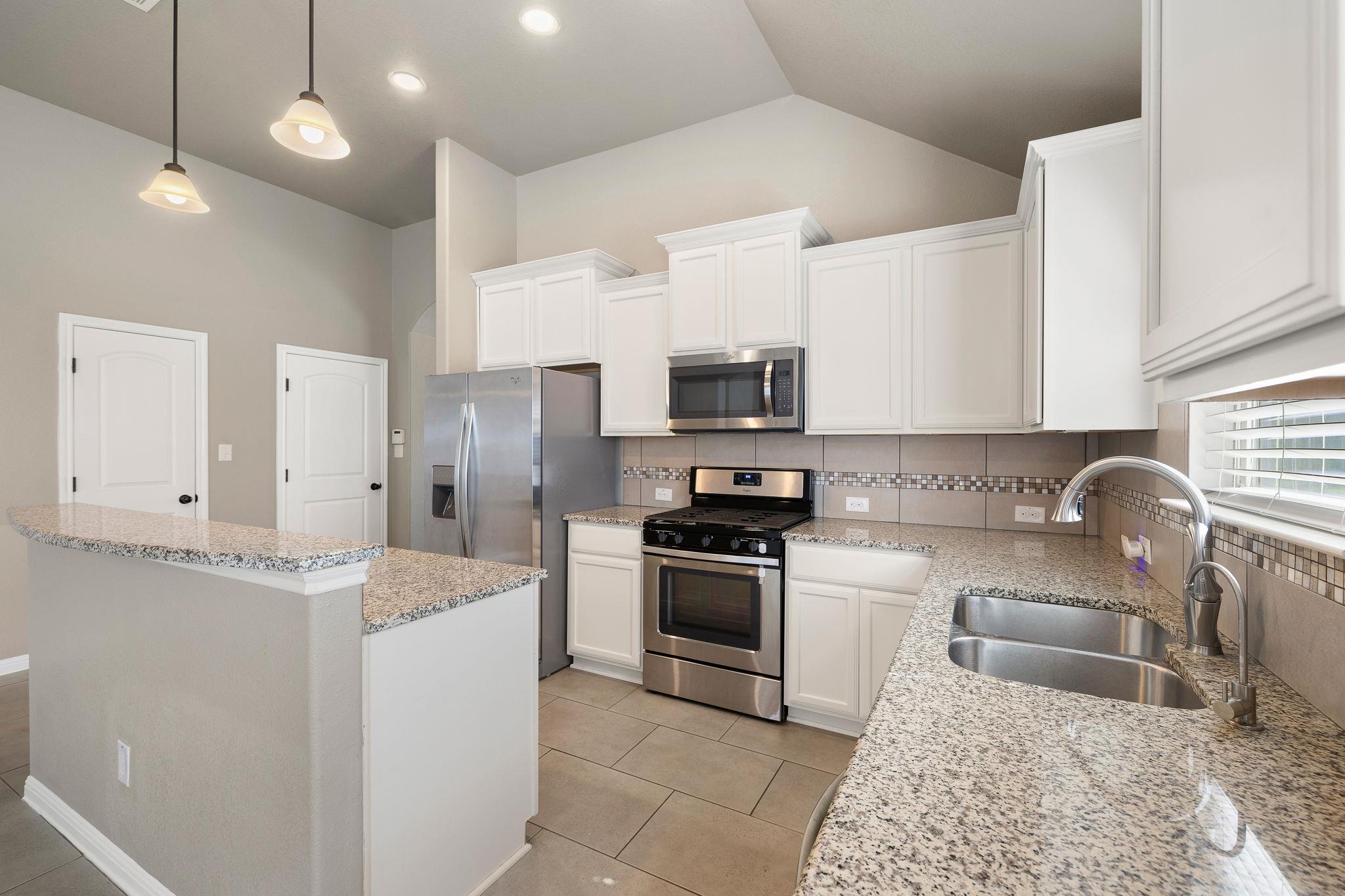 8030 Arezzo Dr, Round Rock, TX 78665