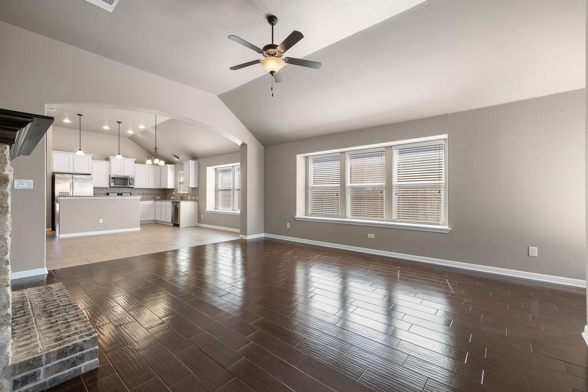 8030 Arezzo Dr, Round Rock, TX 78665