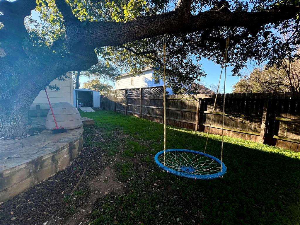 1800 Columbine Ln, Leander, TX 78641