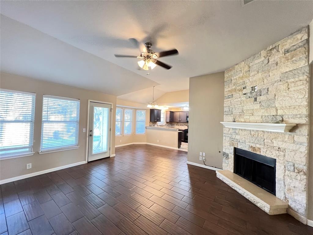 1800 Columbine Ln, Leander, TX 78641