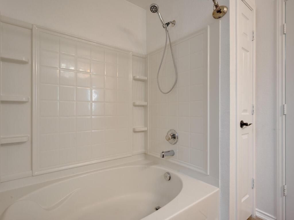 6705 Crosne St, Austin, TX 78754