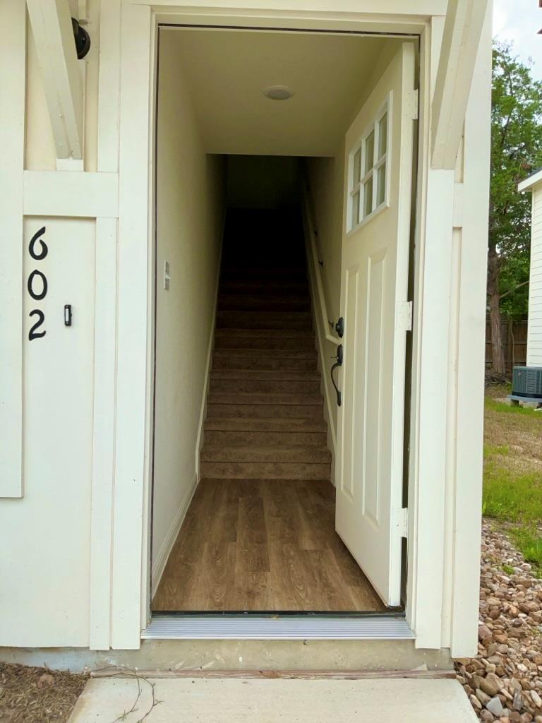 2002 W 2nd St # 602, Taylor, TX 76574