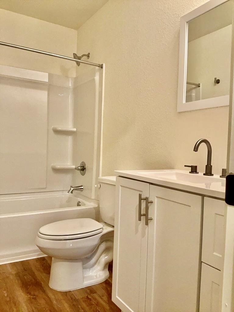 2002 W 2nd St # 602, Taylor, TX 76574