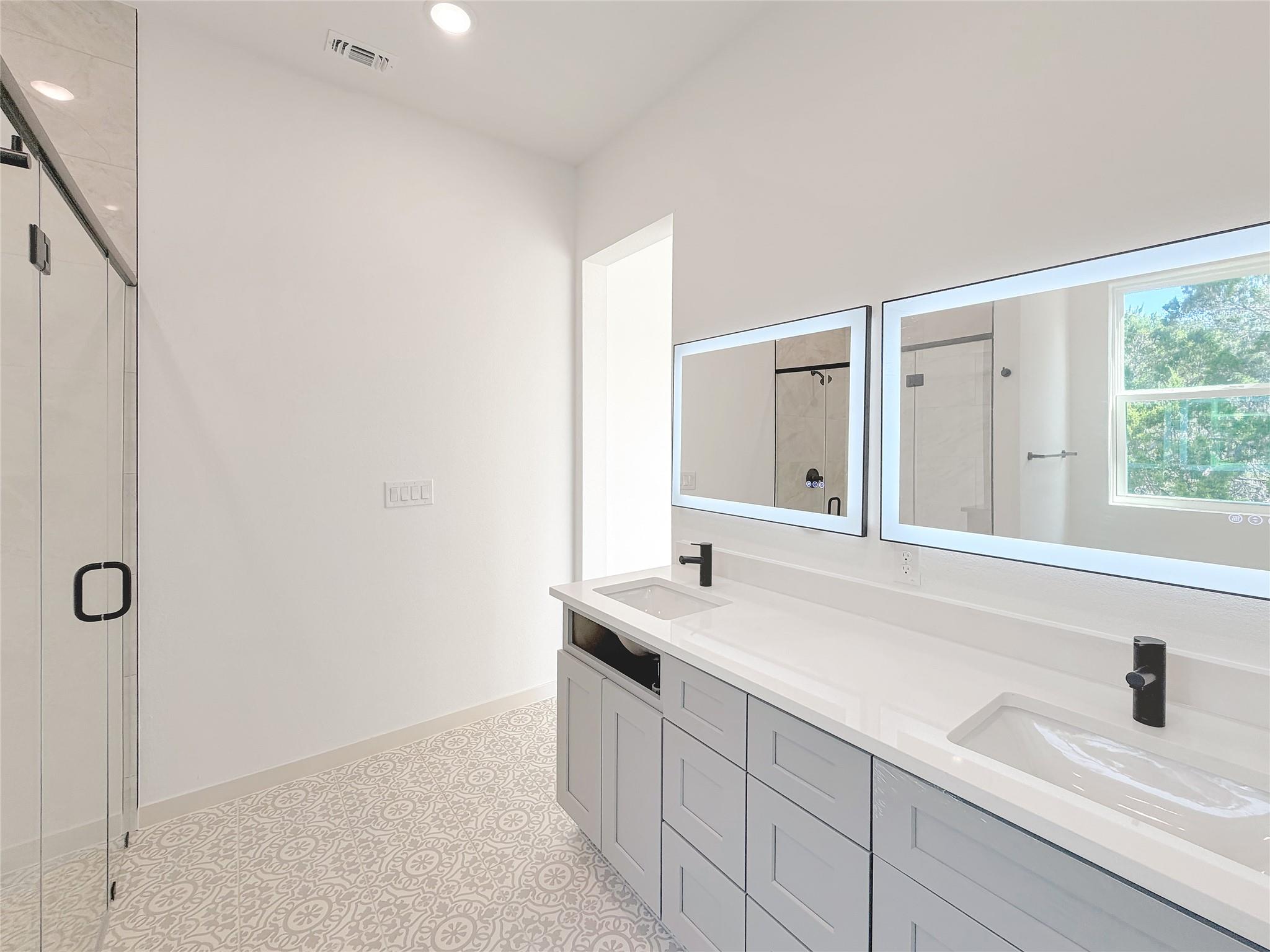 508 Sendera Valley, Canyon Lake, TX 78133