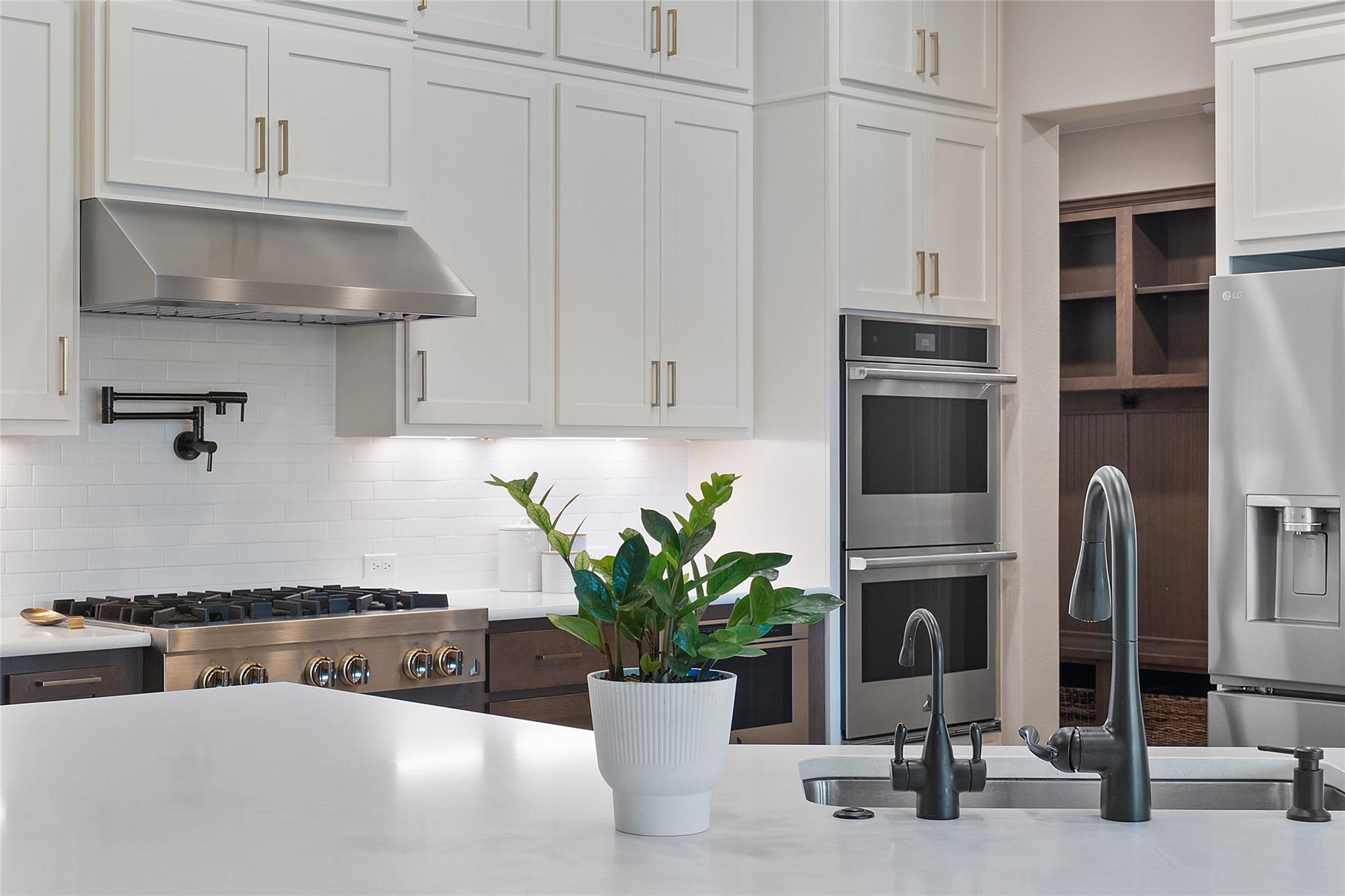 2828 Long Lasso Pass, Leander, TX 78641