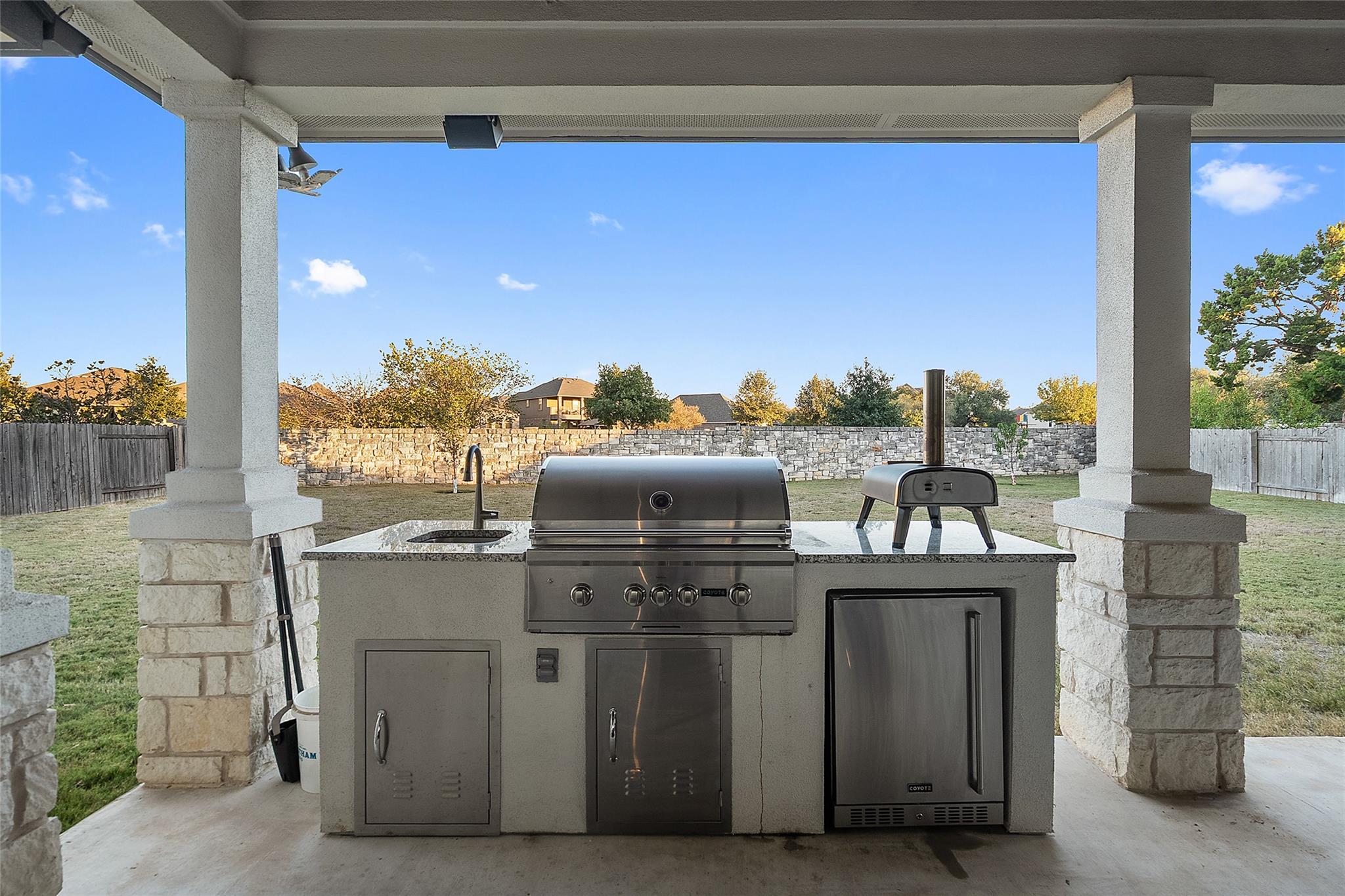 2828 Long Lasso Pass, Leander, TX 78641