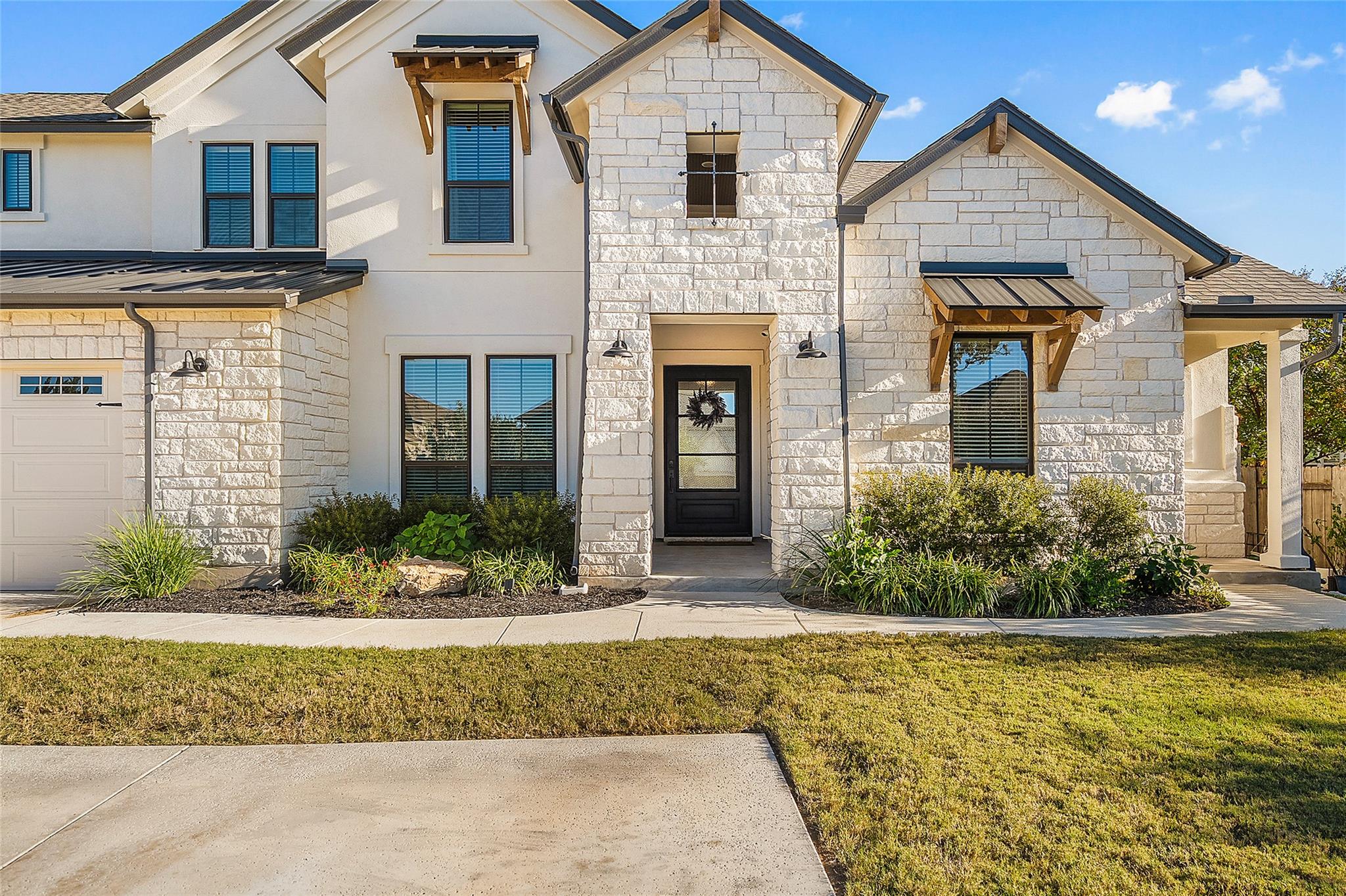 2828 Long Lasso Pass, Leander, TX 78641