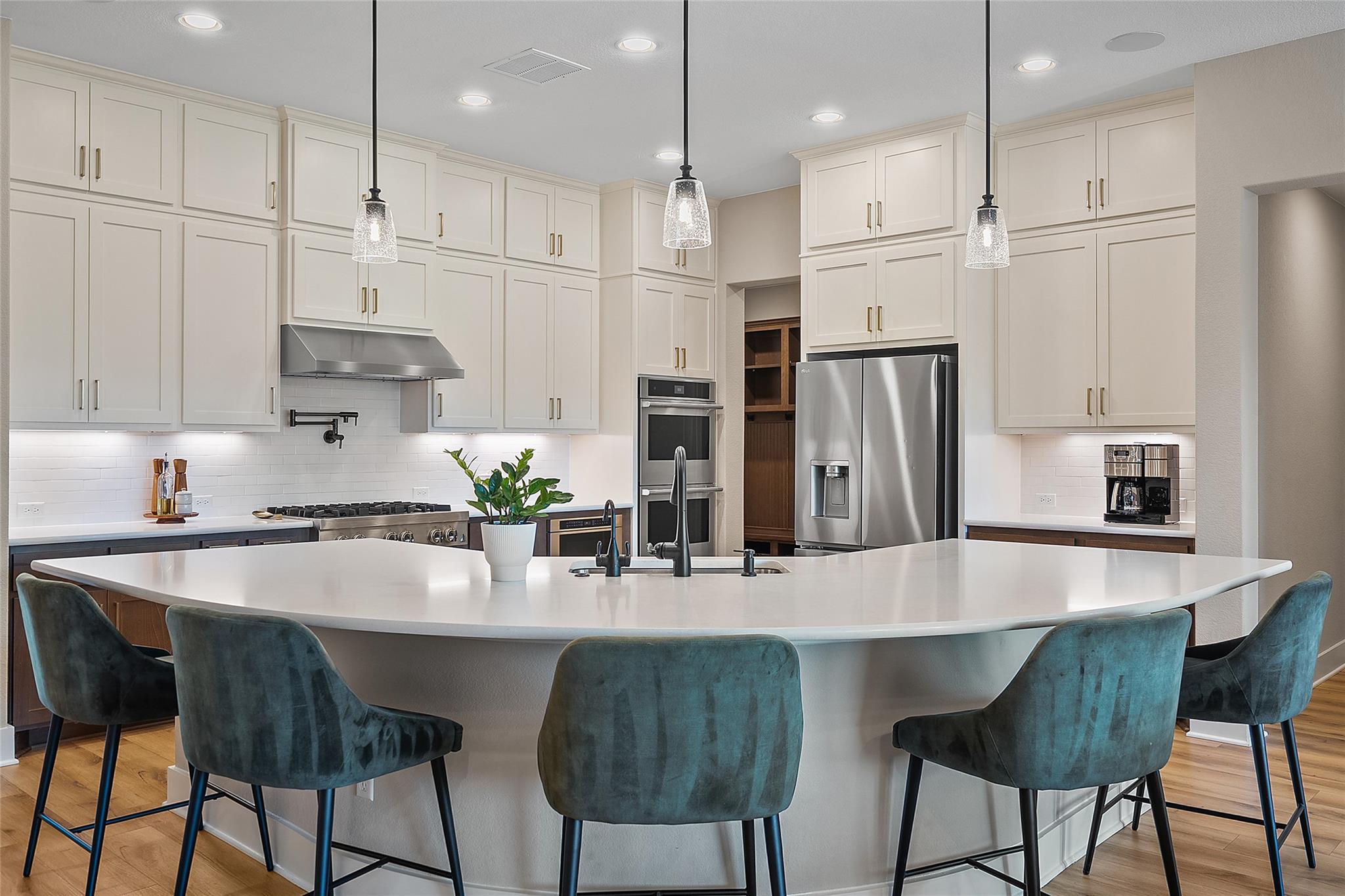 2828 Long Lasso Pass, Leander, TX 78641