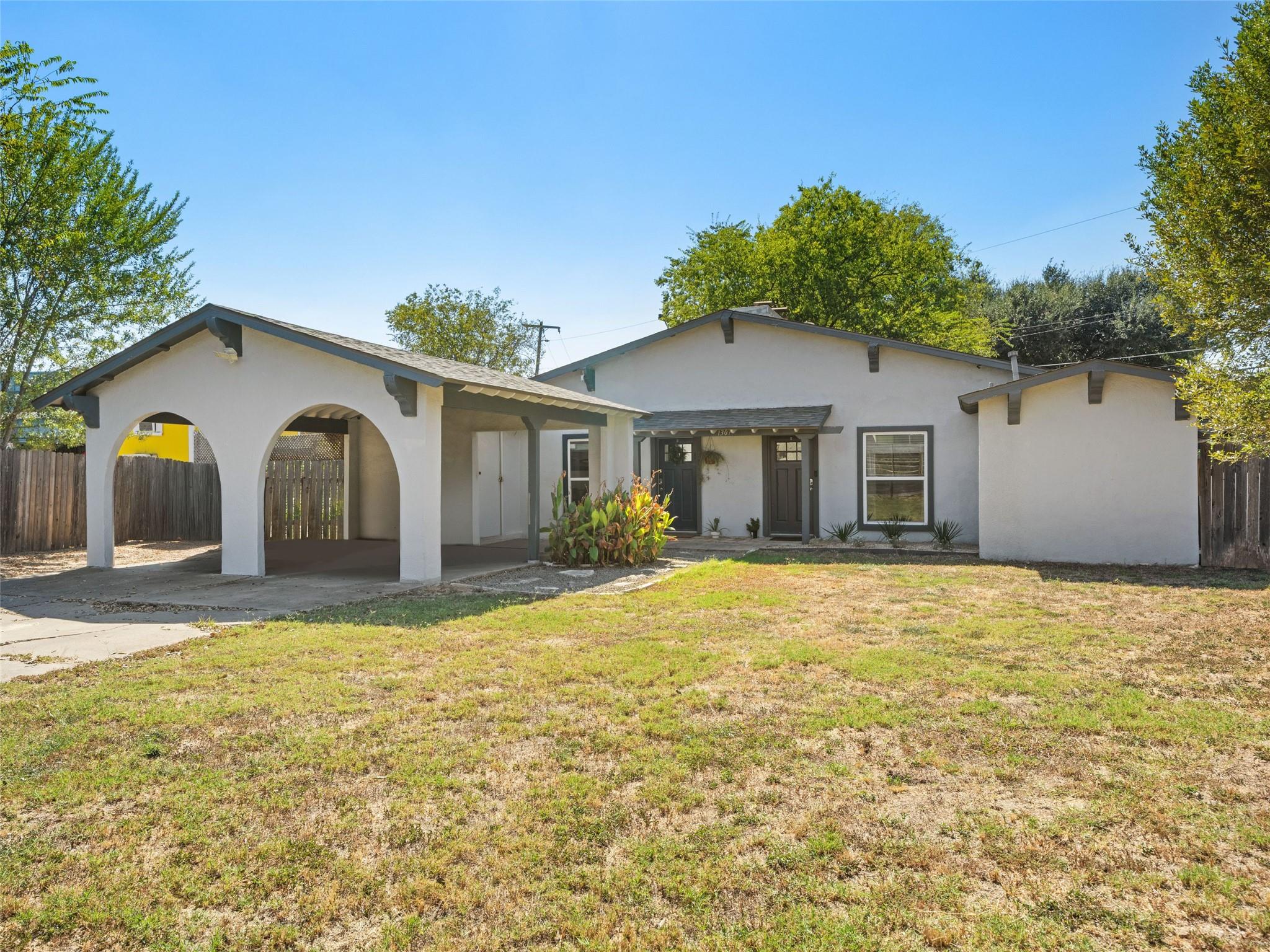 1307 E Saint Johns Ave # B, Austin, TX 78752