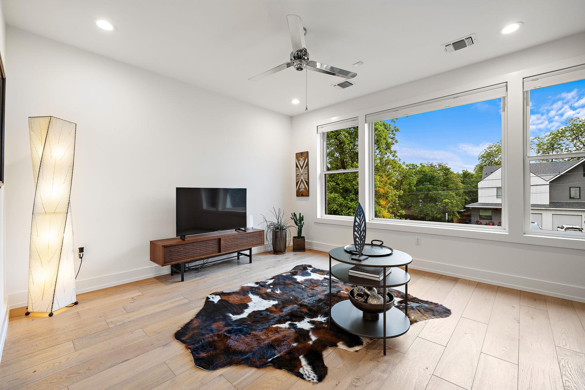 1310 Choquette Dr # B, Austin, TX 78757