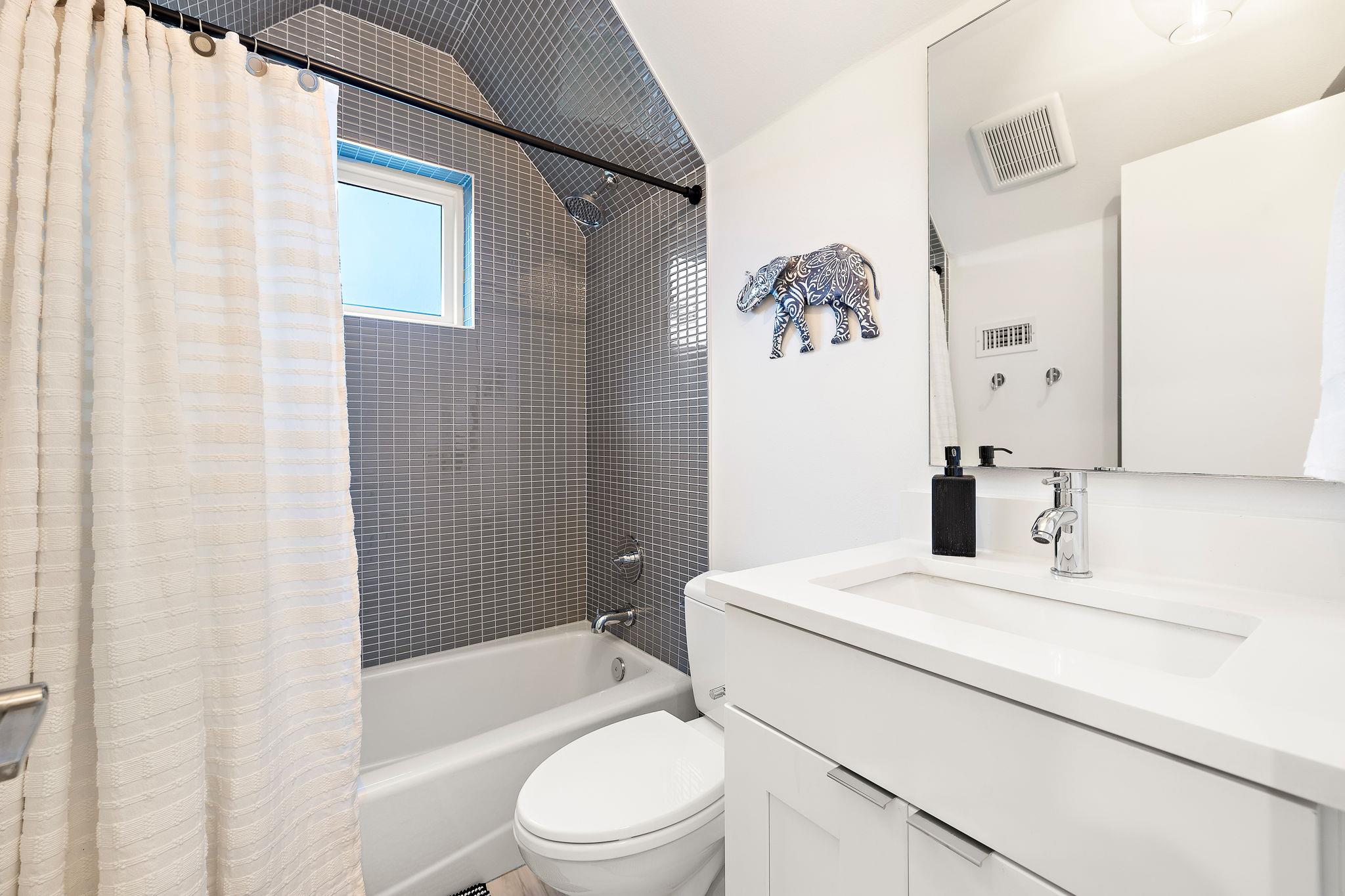 1310 Choquette Dr # B, Austin, TX 78757