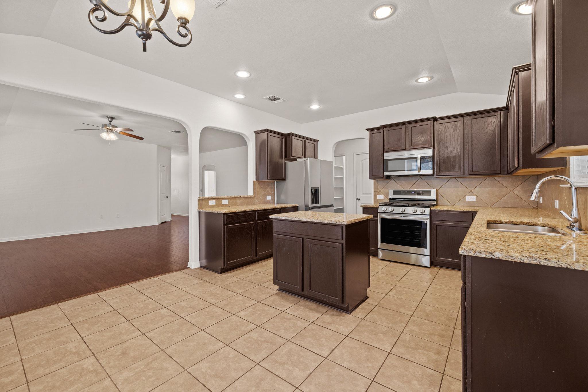 1408 Biscuit Dr, Austin, TX 78754