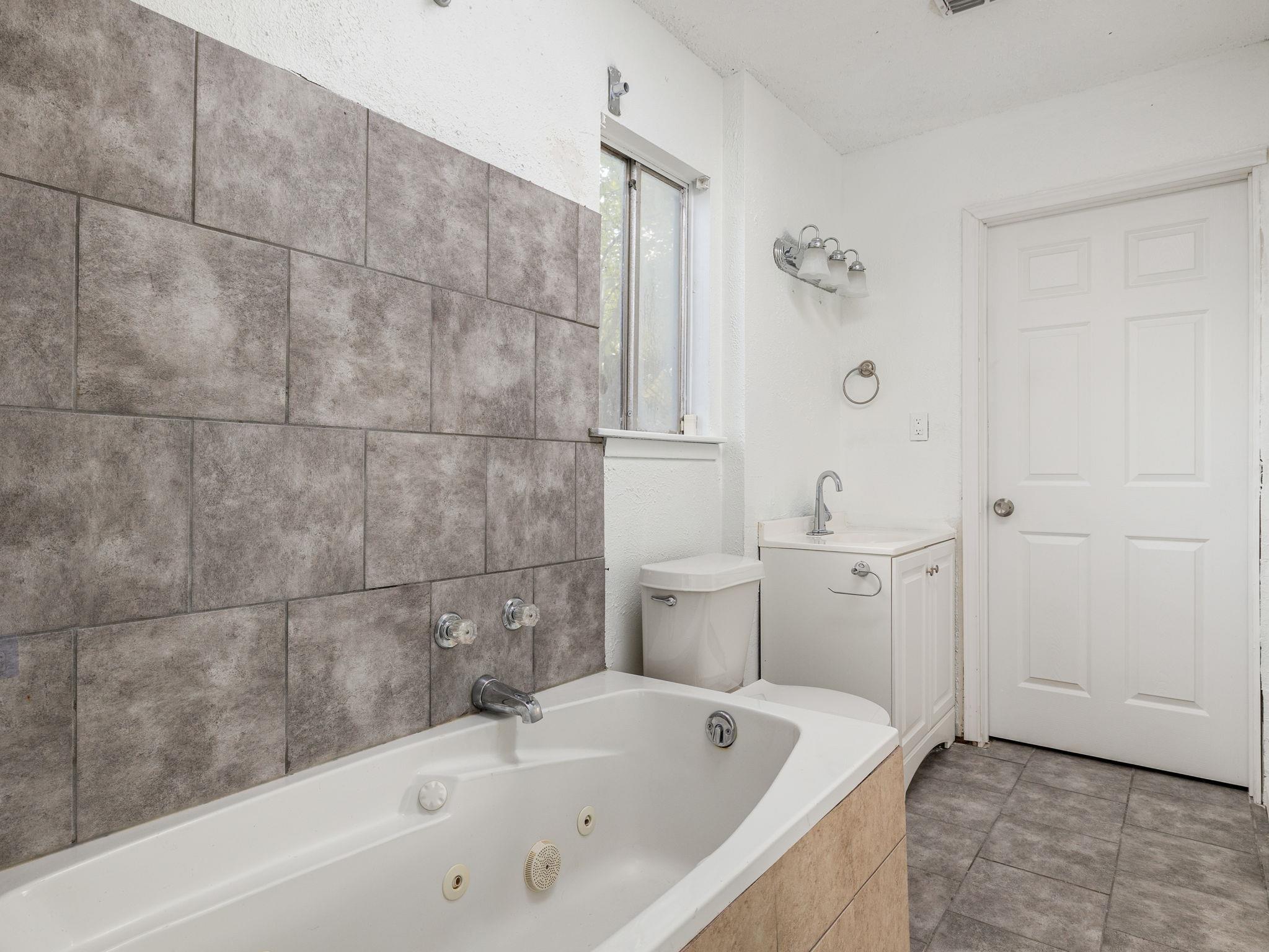 6206 Hogan Ave, Austin, TX 78741