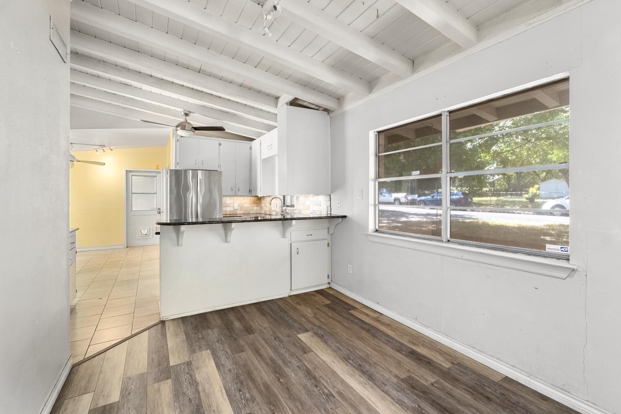 1821 Dexter St, Austin, TX 78704