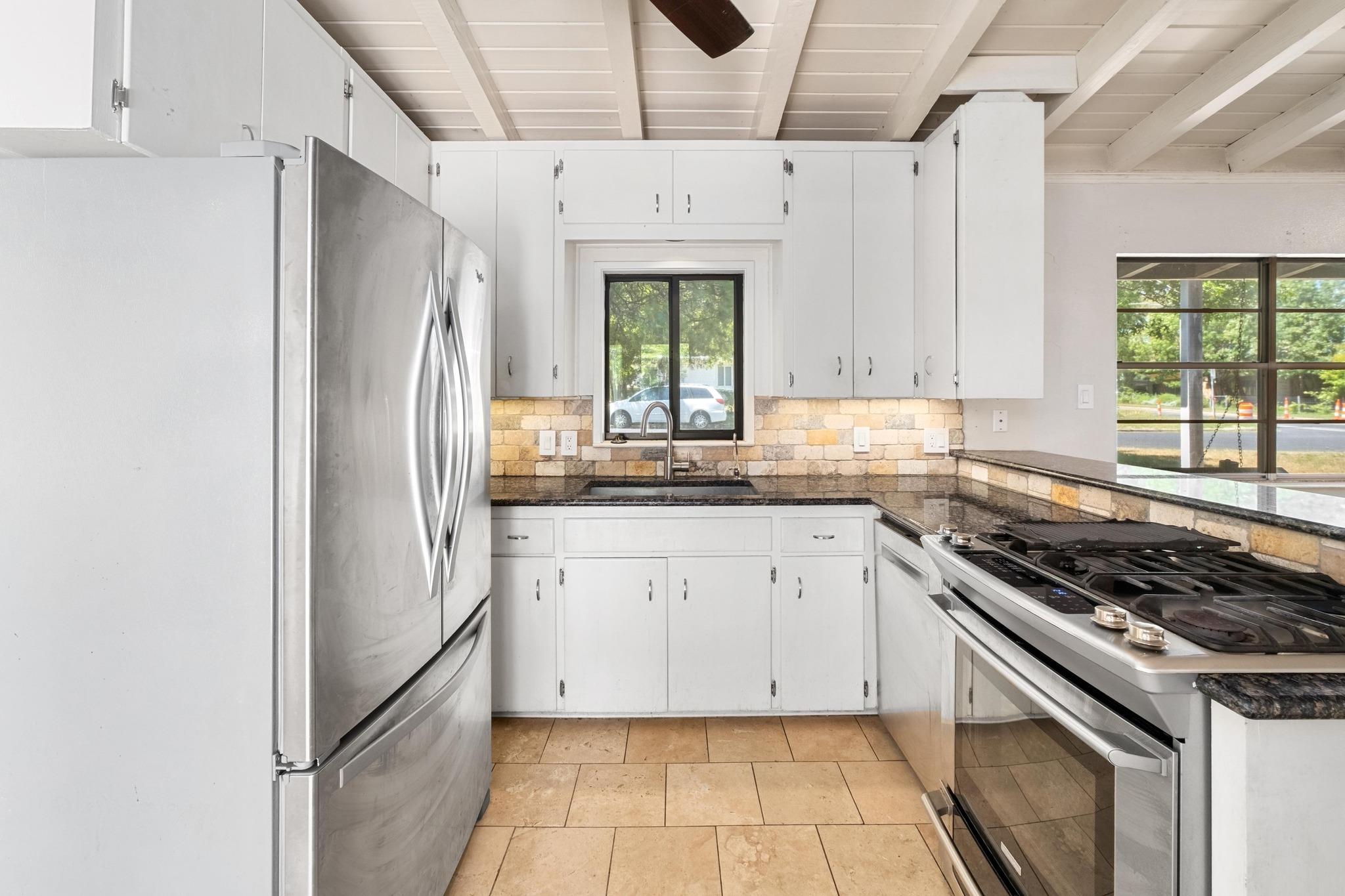 1821 Dexter St, Austin, TX 78704