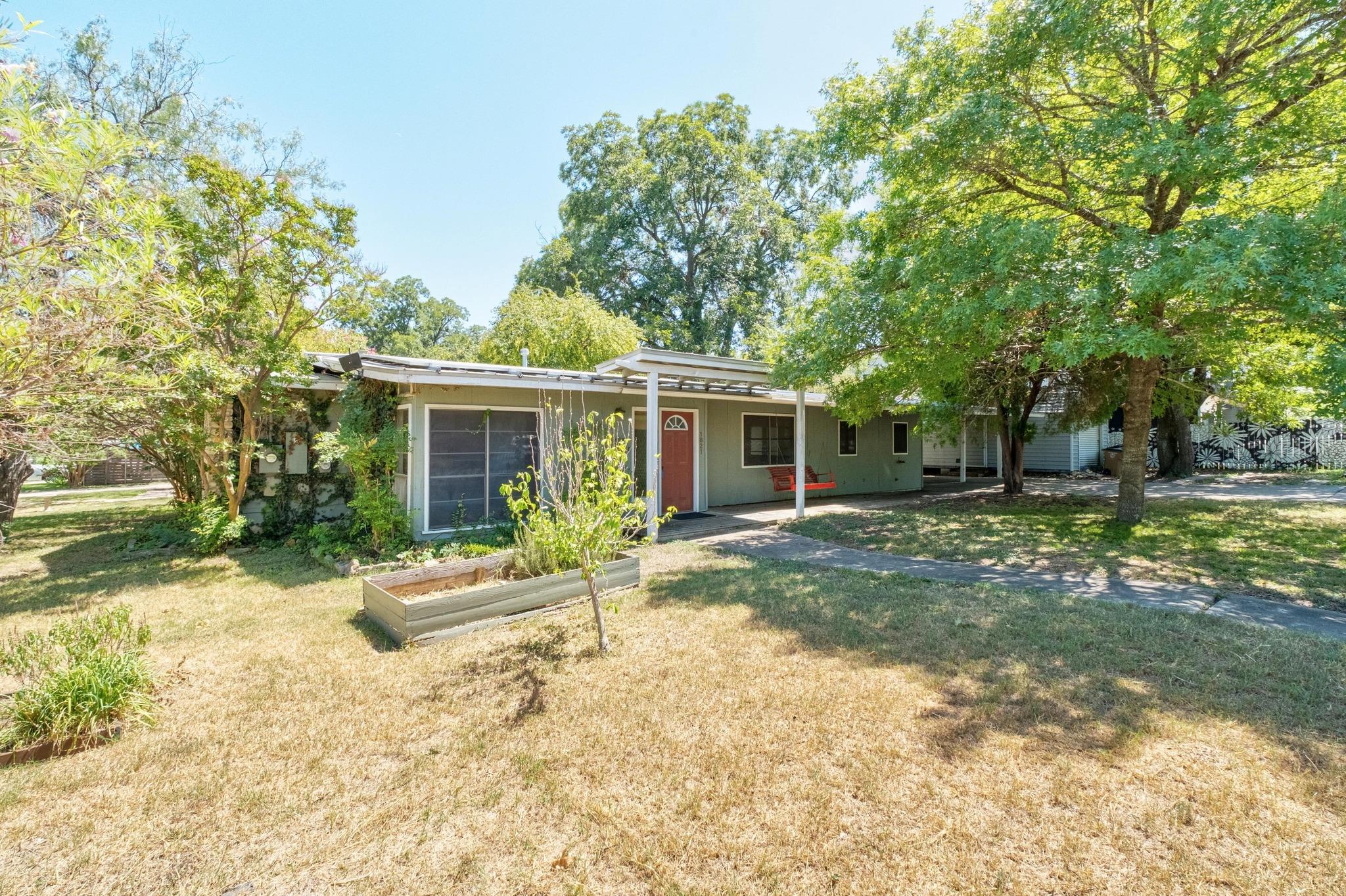 1821 Dexter St, Austin, TX 78704