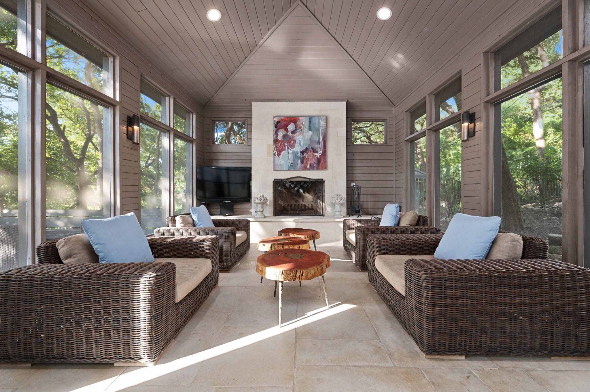 2406 Pemberton Pkwy, Austin, TX 78703