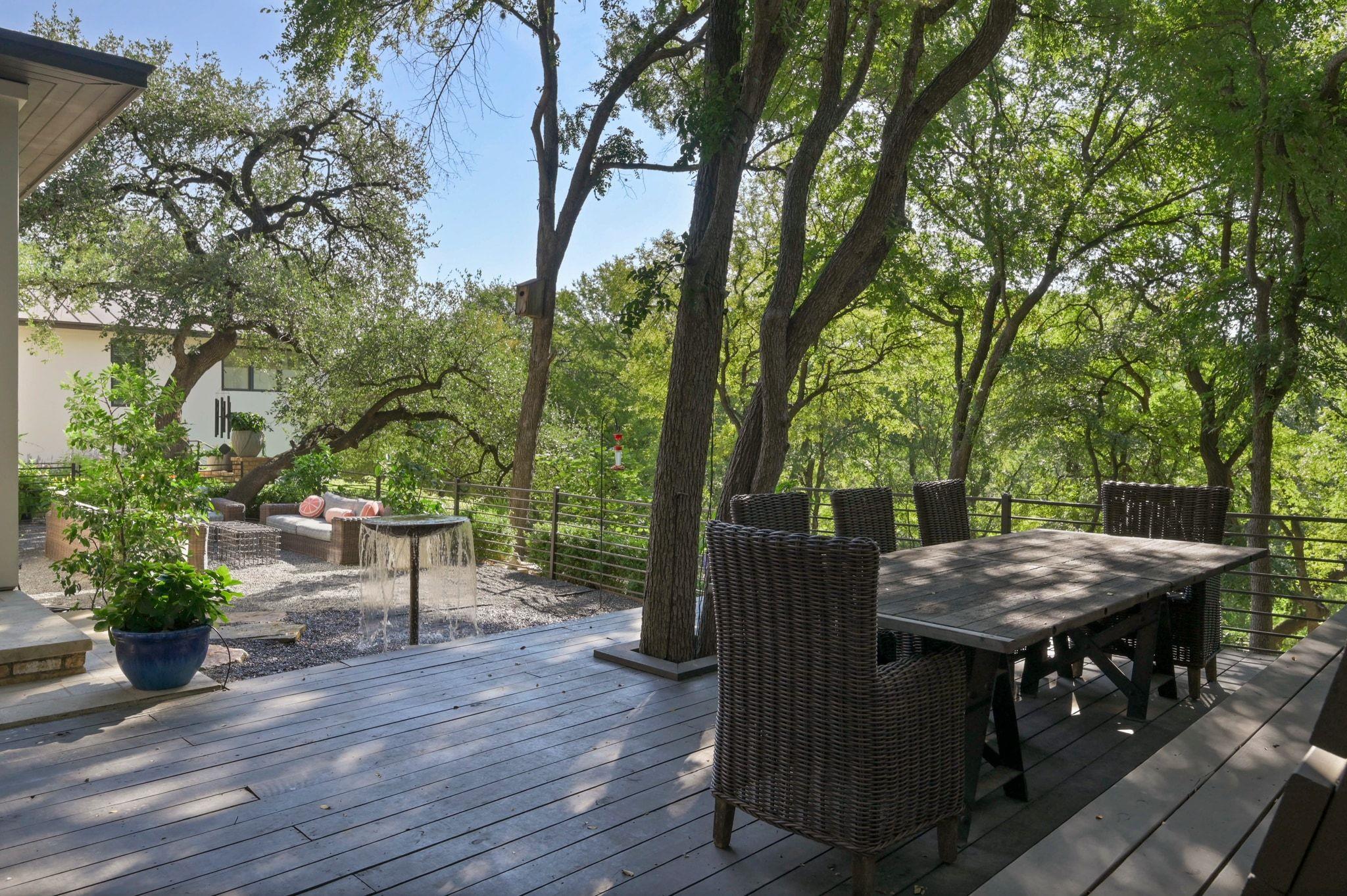 2406 Pemberton Pkwy, Austin, TX 78703