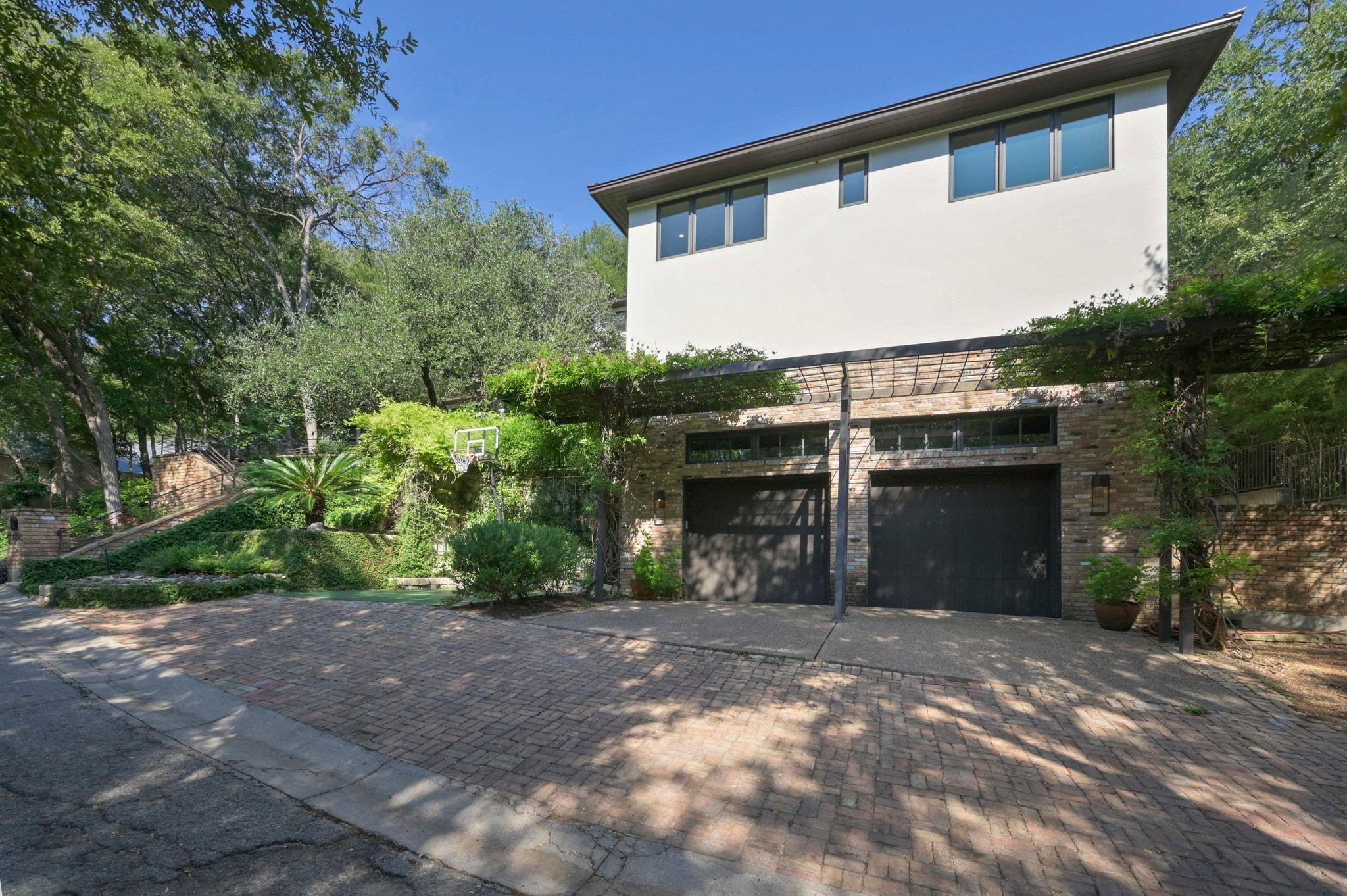 2406 Pemberton Pkwy, Austin, TX 78703