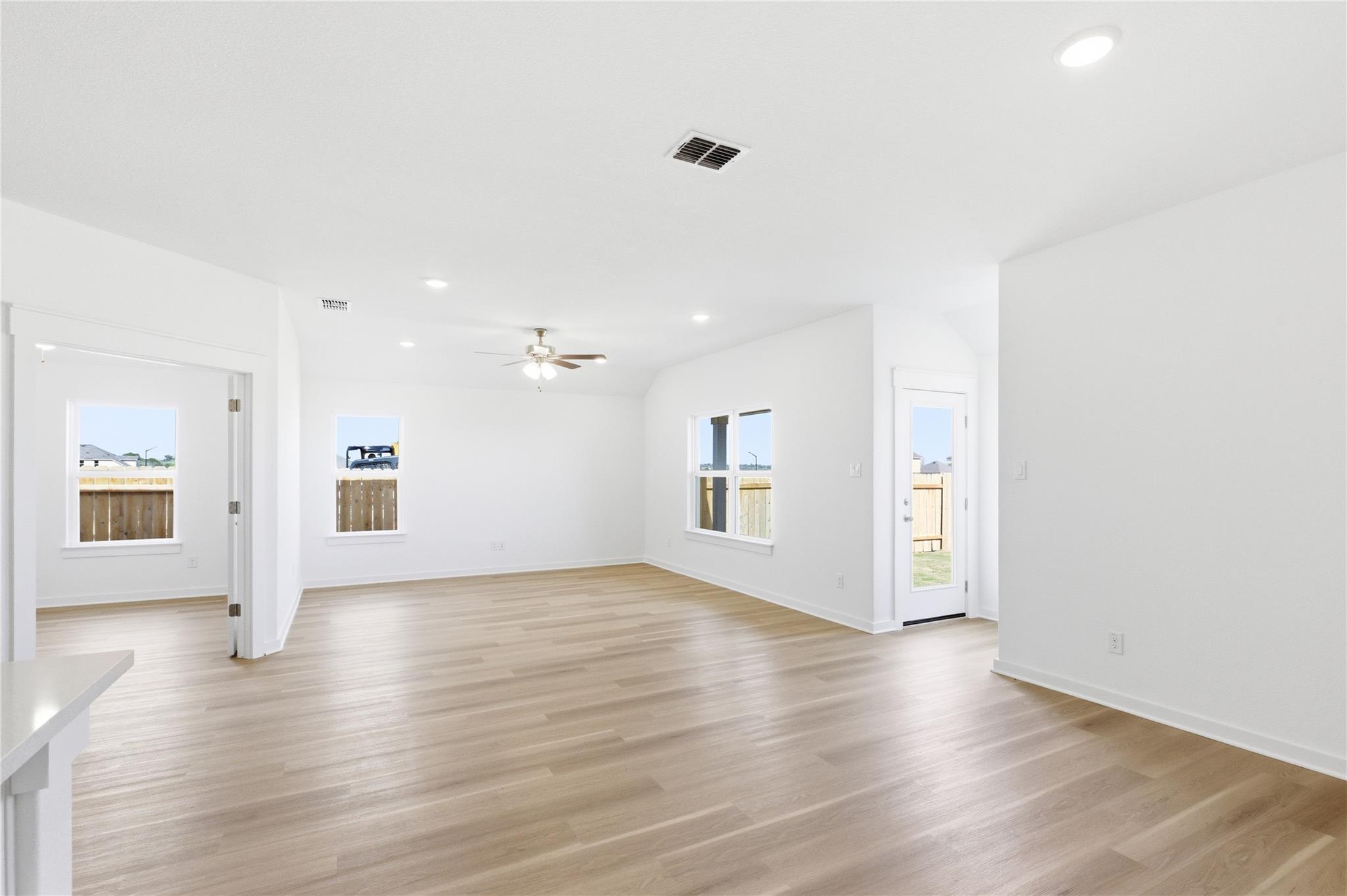 263 Oriole St, Kyle, TX 78640