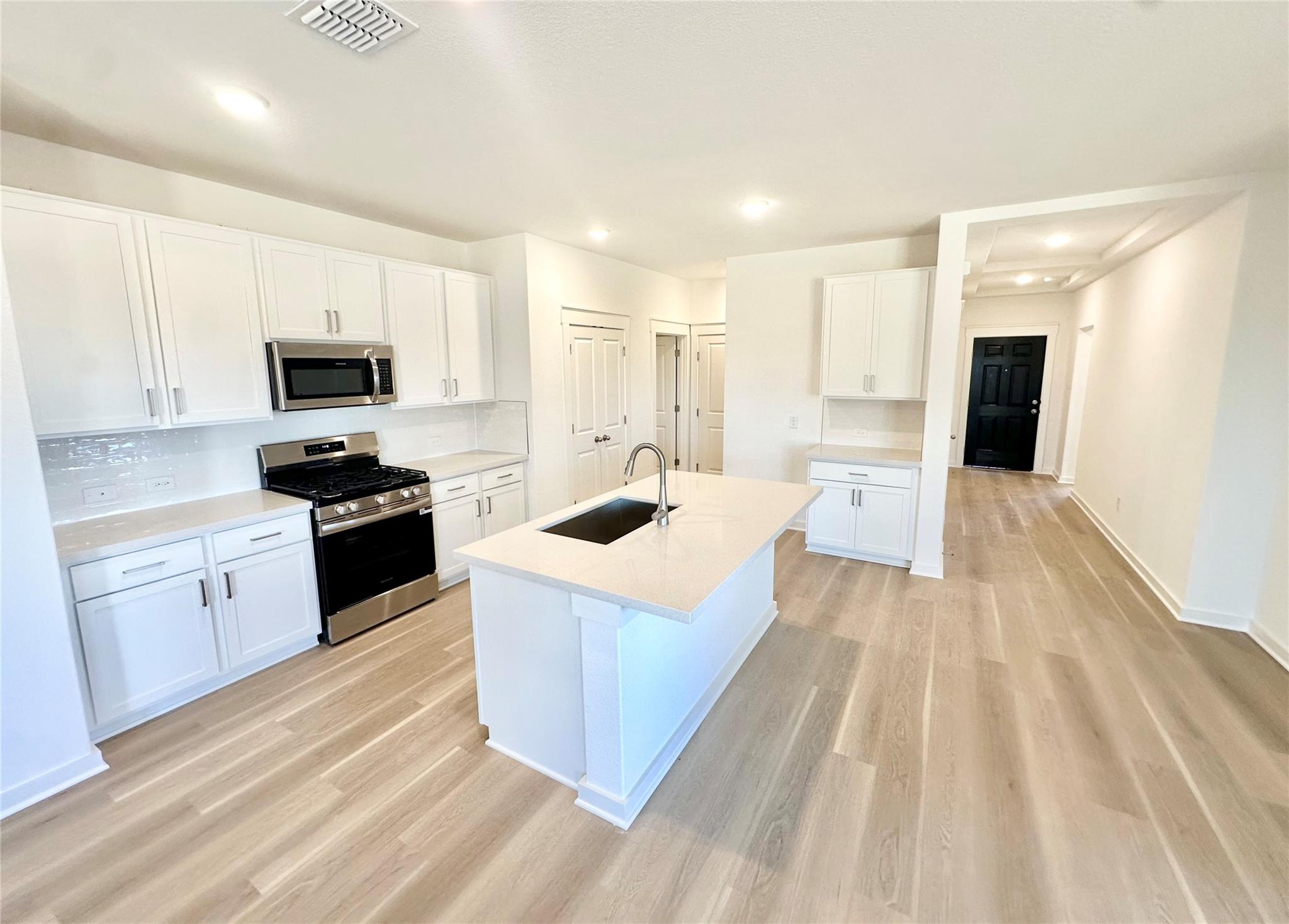 263 Oriole St, Kyle, TX 78640