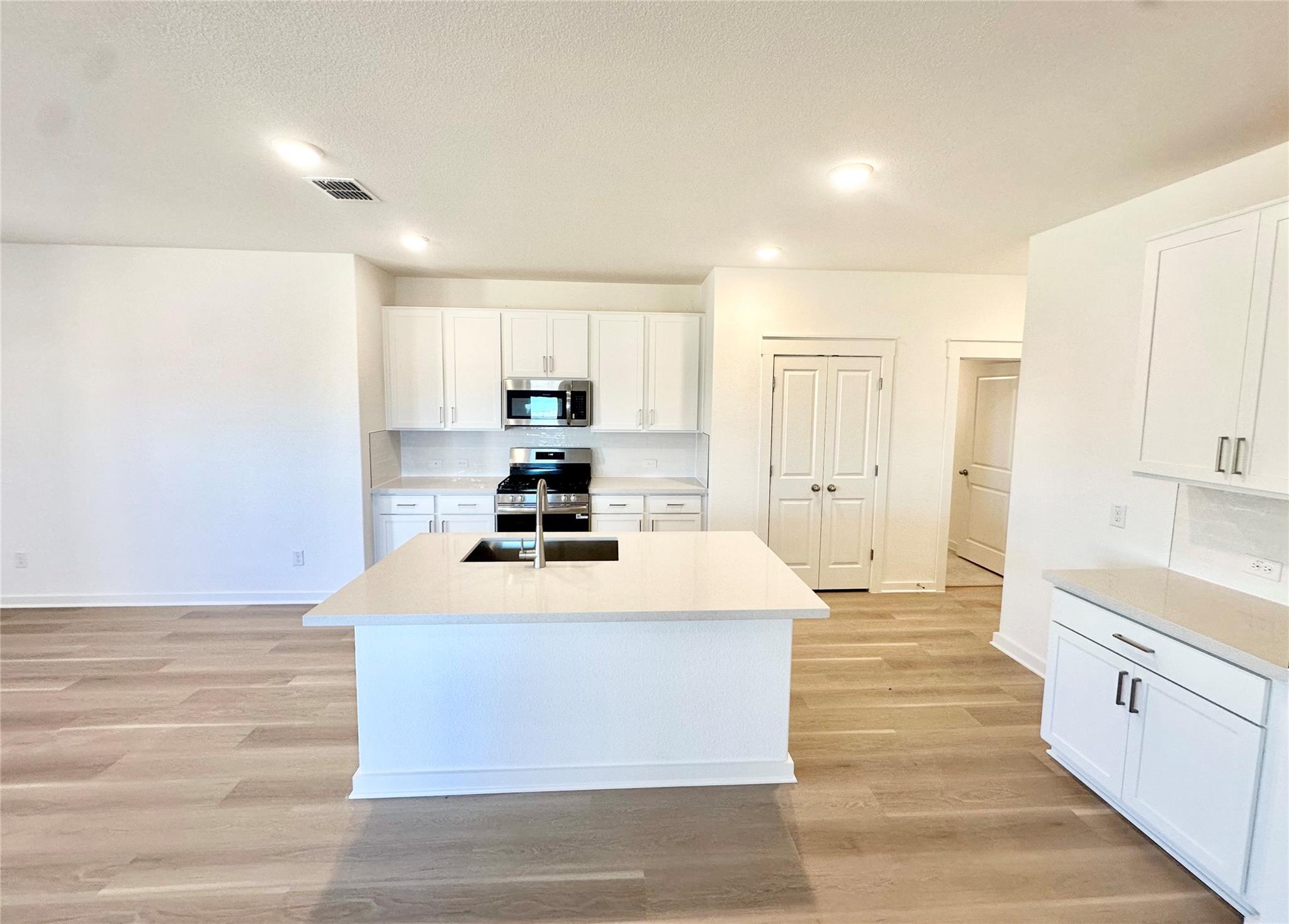 263 Oriole St, Kyle, TX 78640