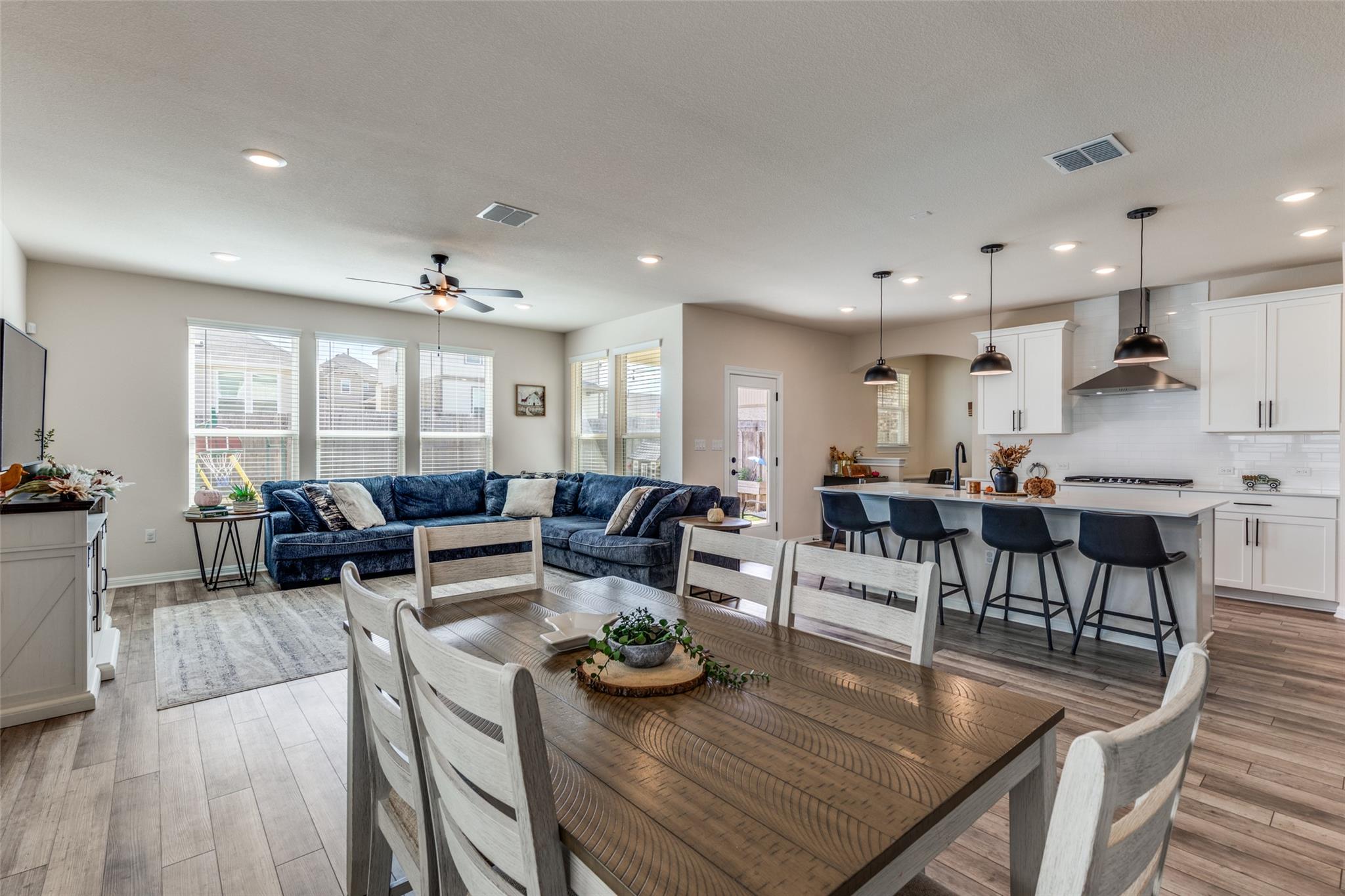 213 Sugar Cane Rd, Buda, TX 78610