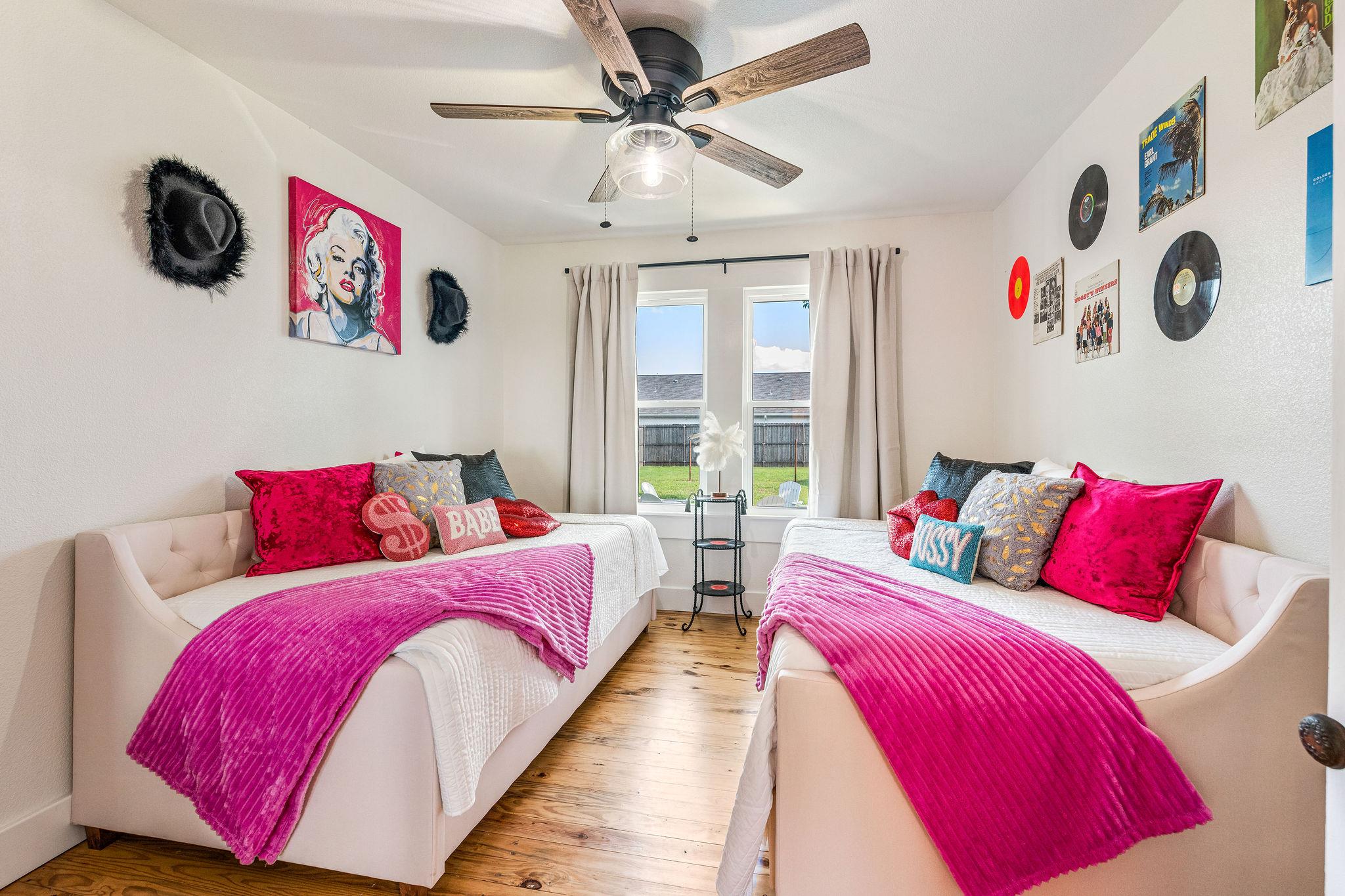 703 E Highway St, Fredericksburg, TX 78624