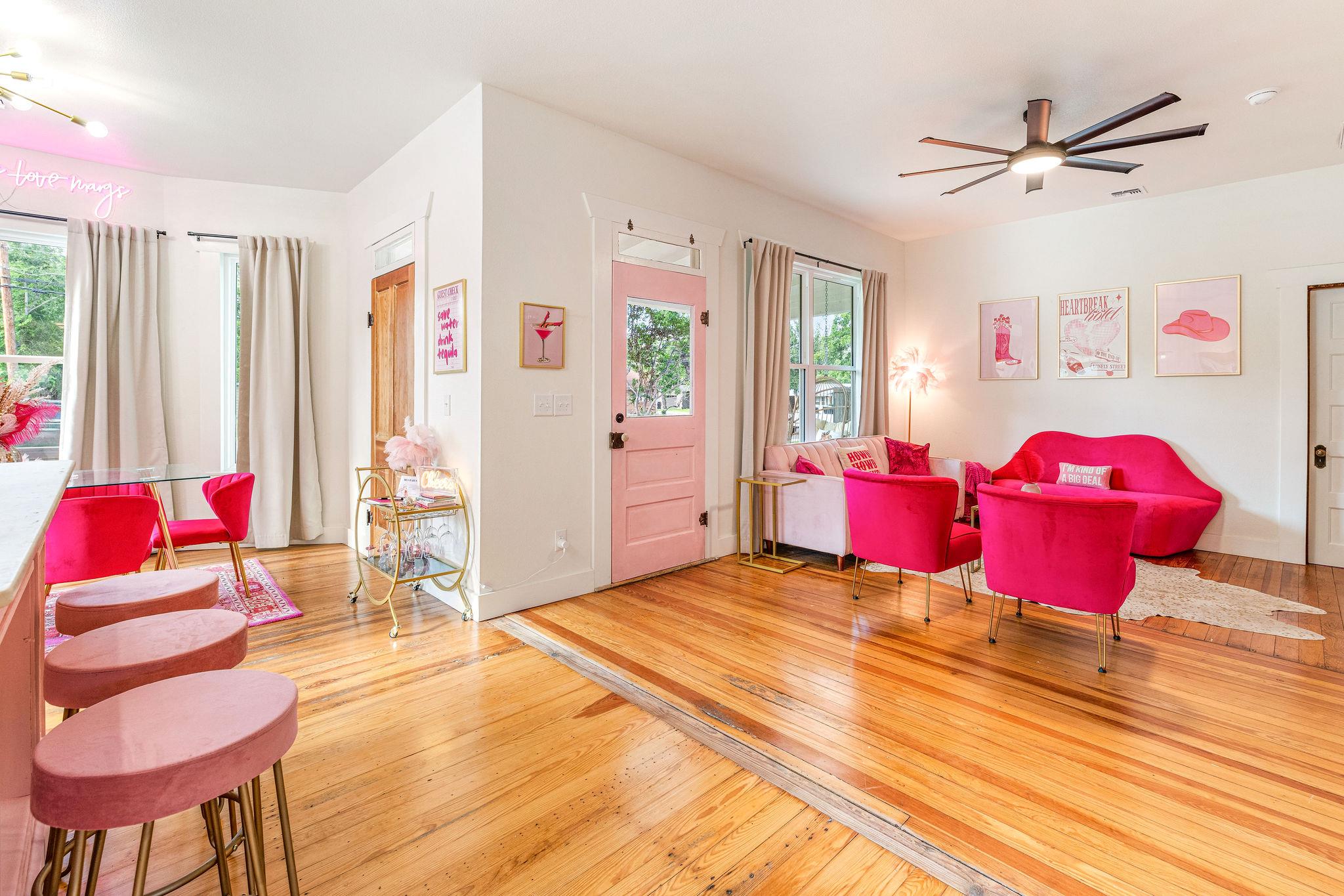 703 E Highway St, Fredericksburg, TX 78624