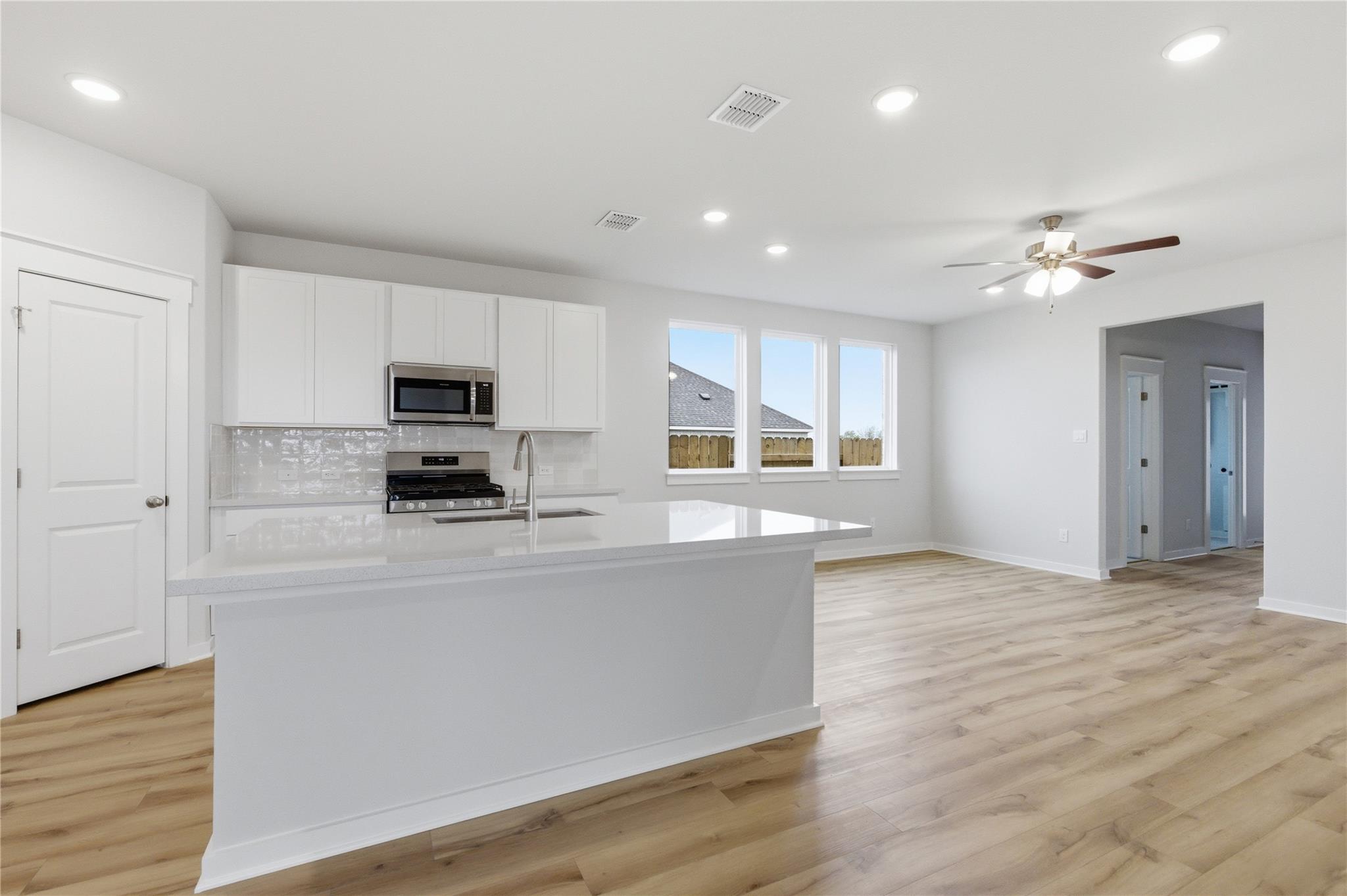 231 Bellie Ln, Kyle, TX 78640