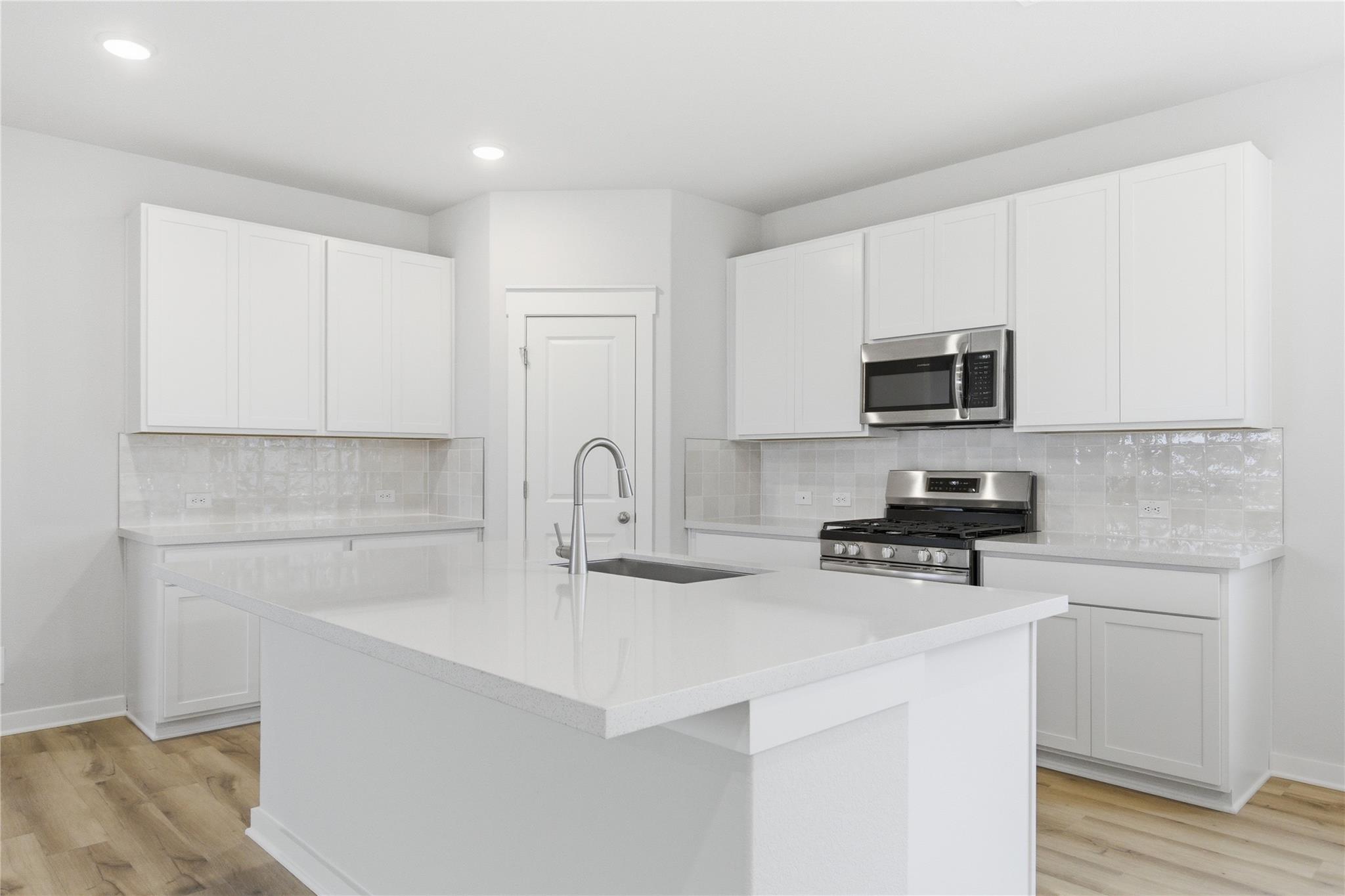 231 Bellie Ln, Kyle, TX 78640