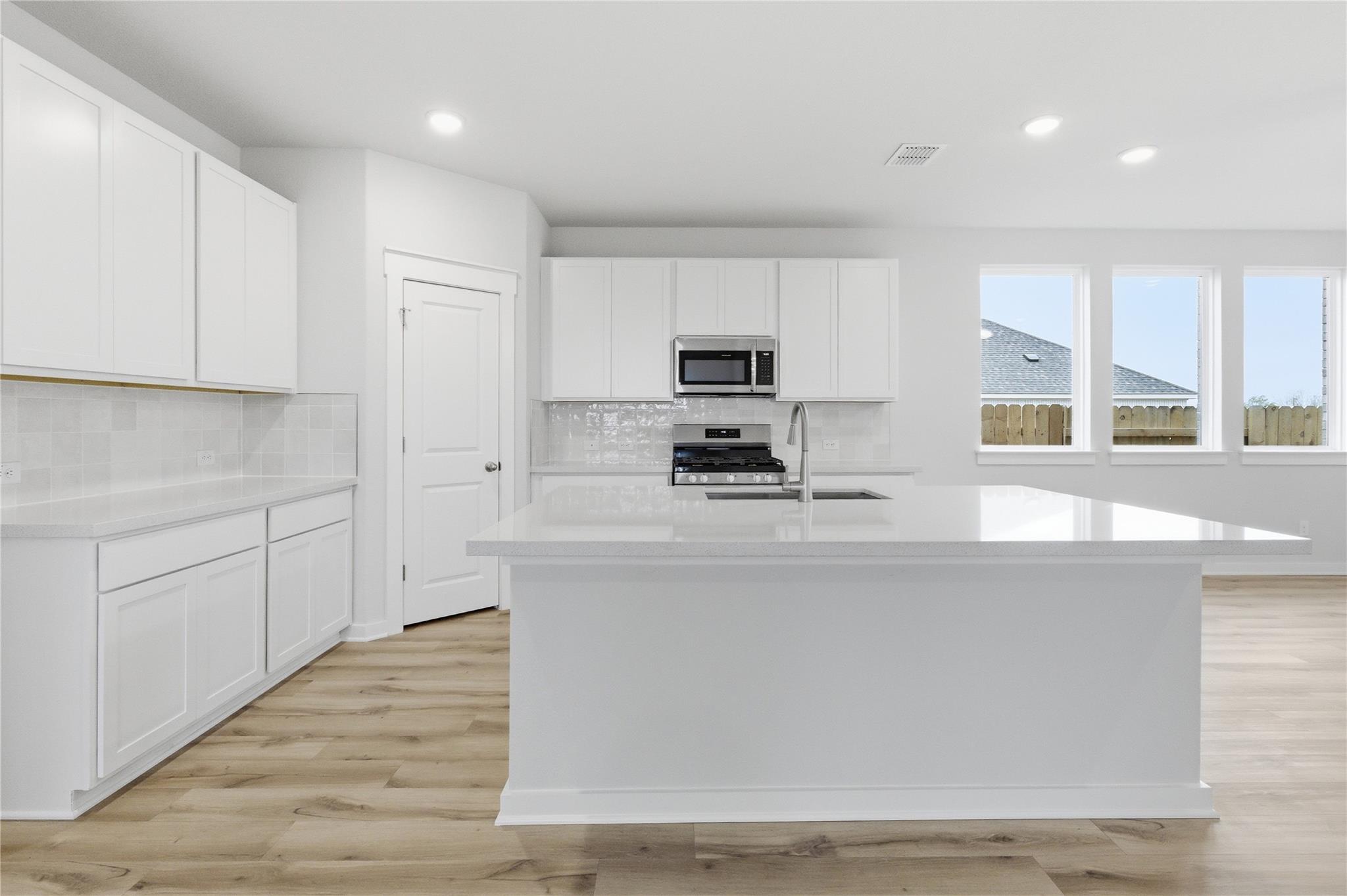 231 Bellie Ln, Kyle, TX 78640