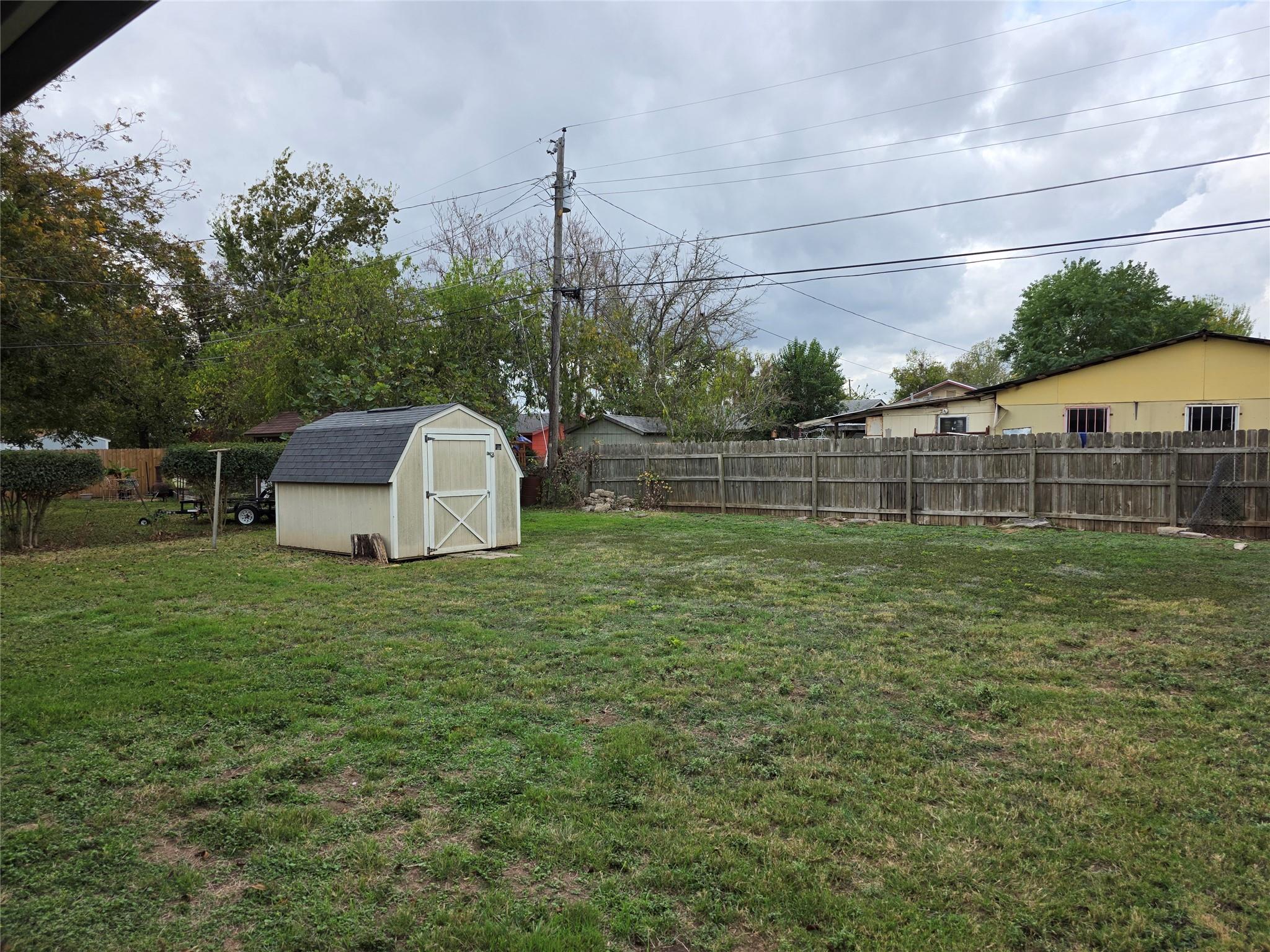 503 Mariposa St, Taylor, TX 76574