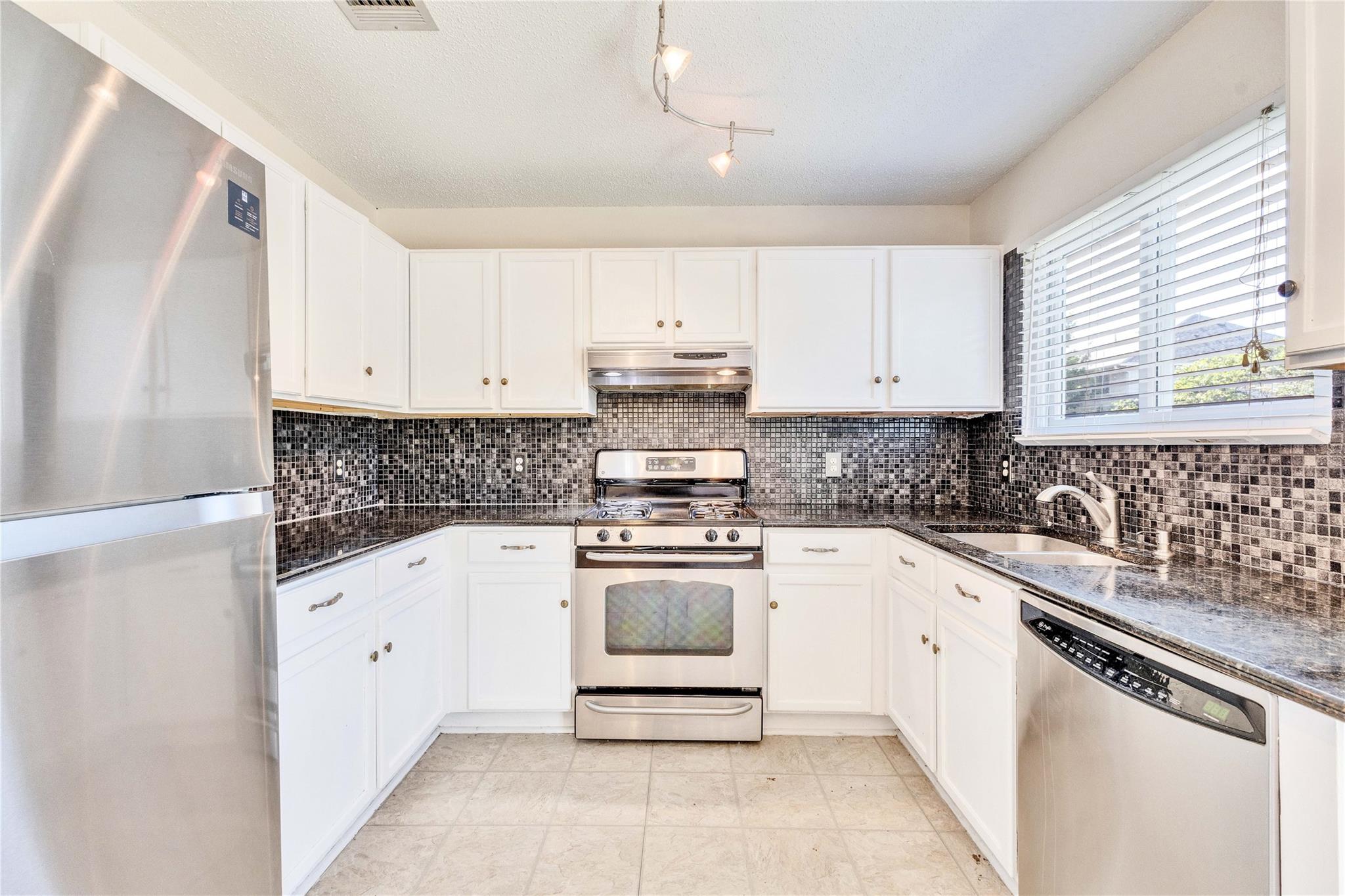 3600 Cheyenne St, Round Rock, TX 78665