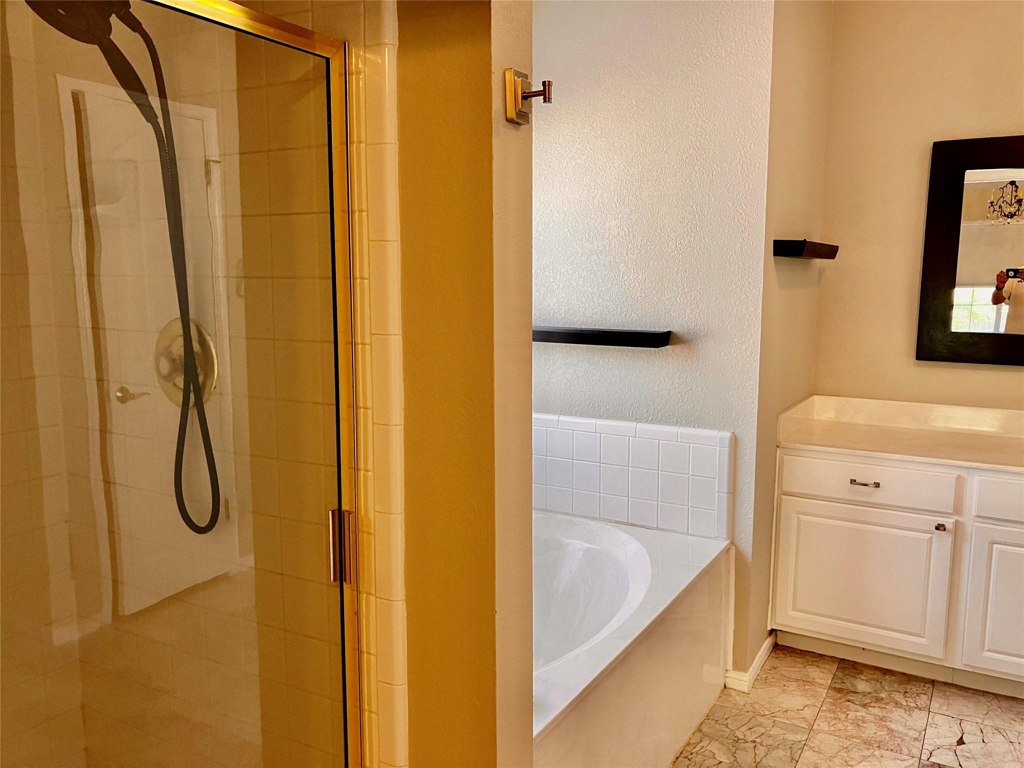 1104 Round Mountain Pass Pass, Georgetown, TX 78628