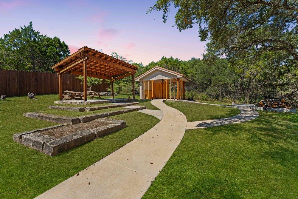 789 Barbara Dr, Canyon Lake, TX 78133