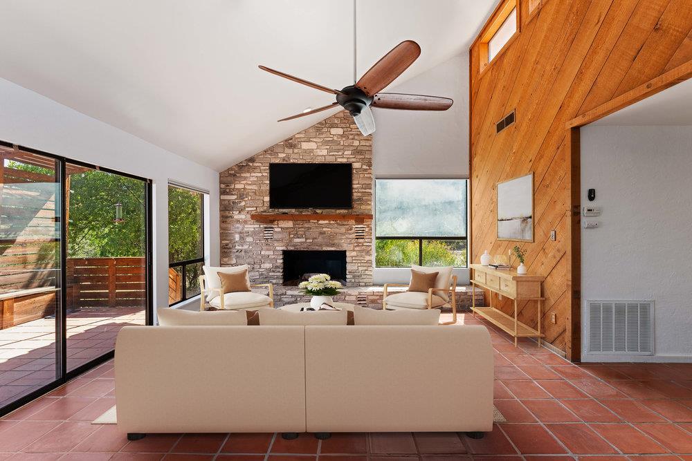 789 Barbara Dr, Canyon Lake, TX 78133