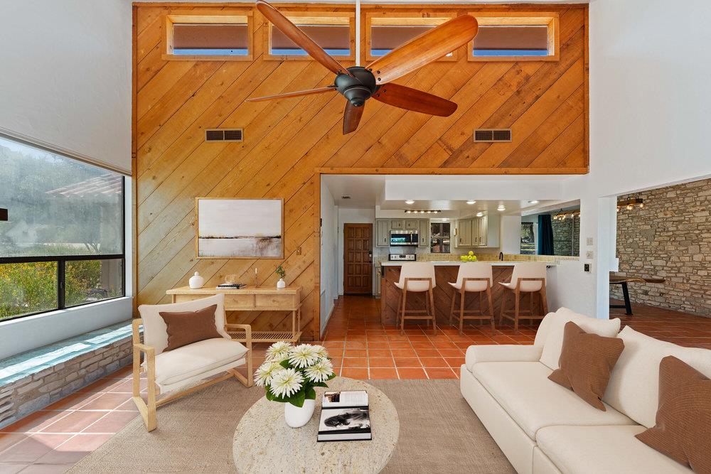 789 Barbara Dr, Canyon Lake, TX 78133