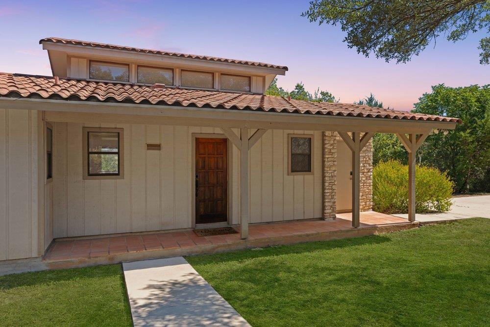 789 Barbara Dr, Canyon Lake, TX 78133