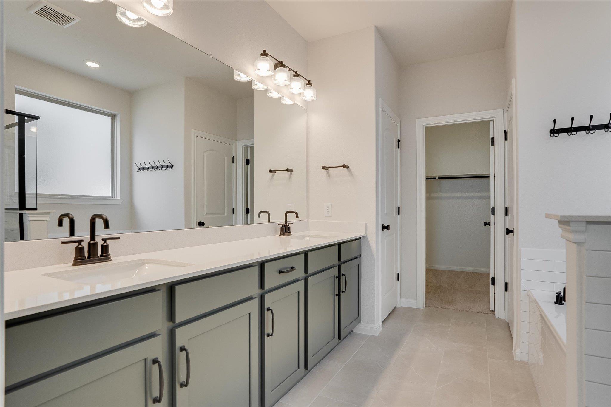 168 Kings Canyon Dr, Dripping Springs, TX 78620